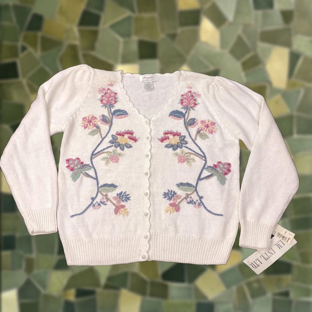 Vintage VINTAGE Margules Cardigan Sweater Womens Small White Floral Embroidered 80s NWT Size S / US 4 / IT 40 - 1 Thumbnail