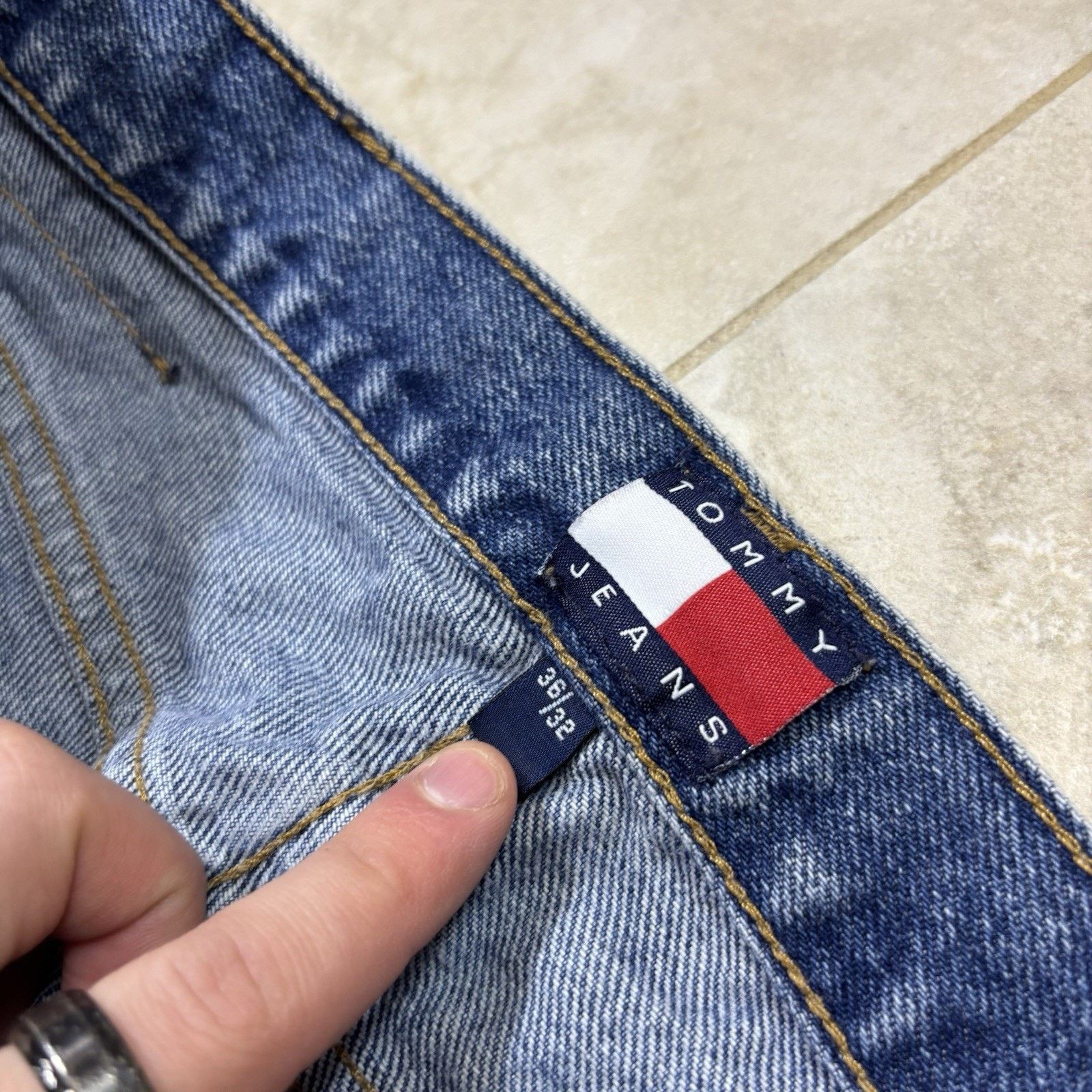 Tommy Hilfiger Vintage Tommy Hilfiger Jeans 36x32 Flag Embroidered Baggy Size US 36 / EU 52 - 5 Thumbnail