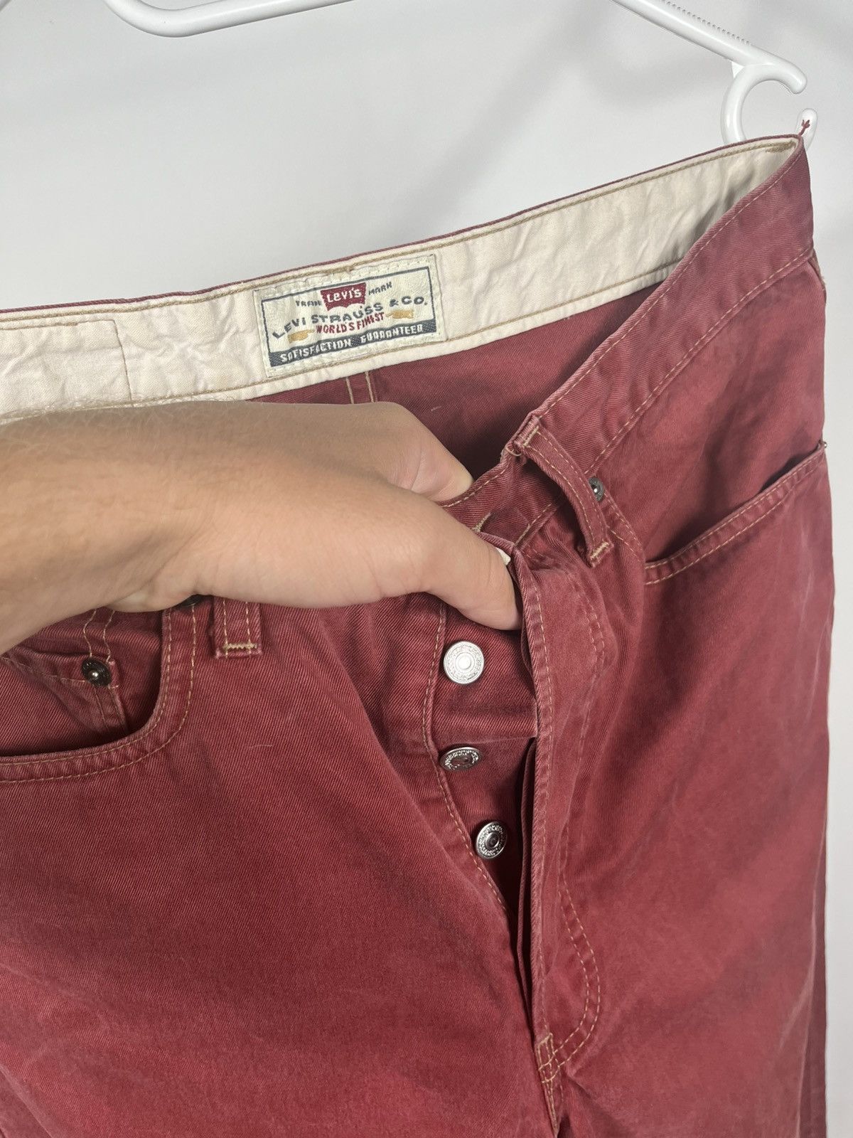 Levi's 401 Vintage Red Straight Fit Jeans W33 L32 Tunisia