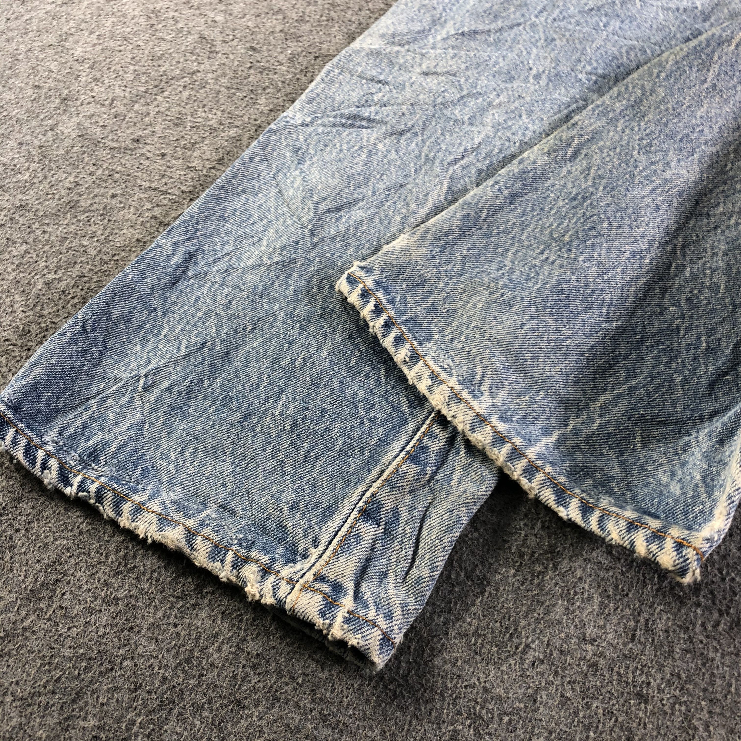 Levi's 90s Vintage Light Wash Levis 501 Jeans-J3905 Size US 32 / EU 48 - 5 Thumbnail