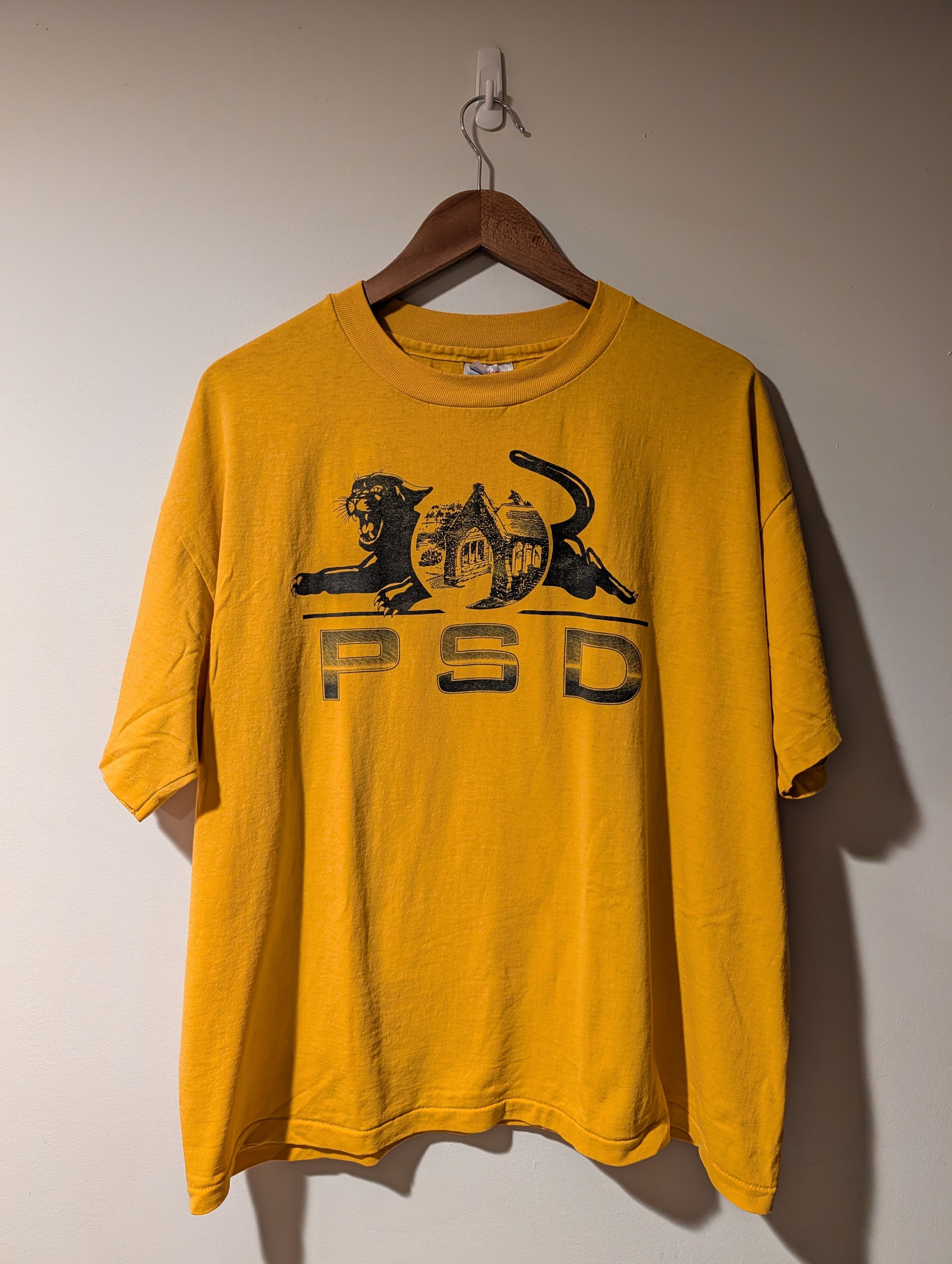 Hanes Vintage 90s Panther Valley School District High T-Shirt Size US XL / EU 56 / 4 - 1 Thumbnail