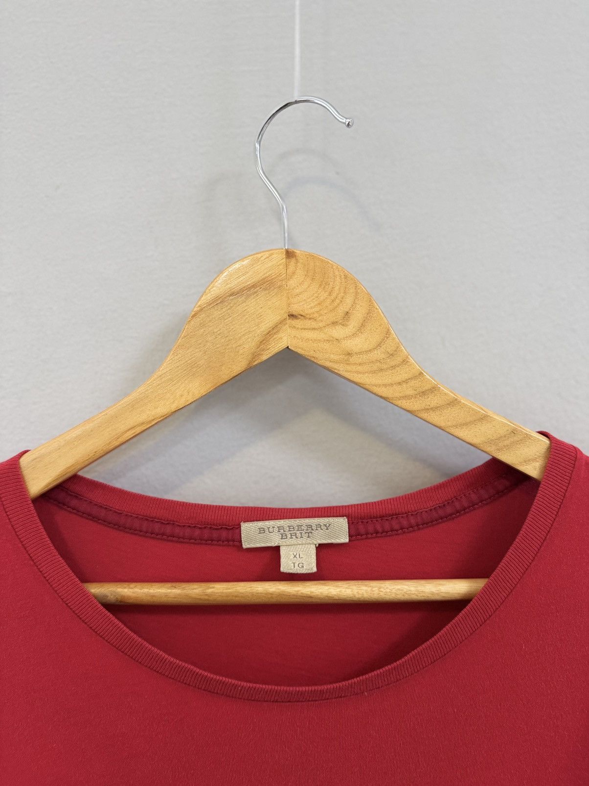 Burberry Burberry Brit Red Tee Shirt Size US XL / EU 56 / 4 - 3 Thumbnail