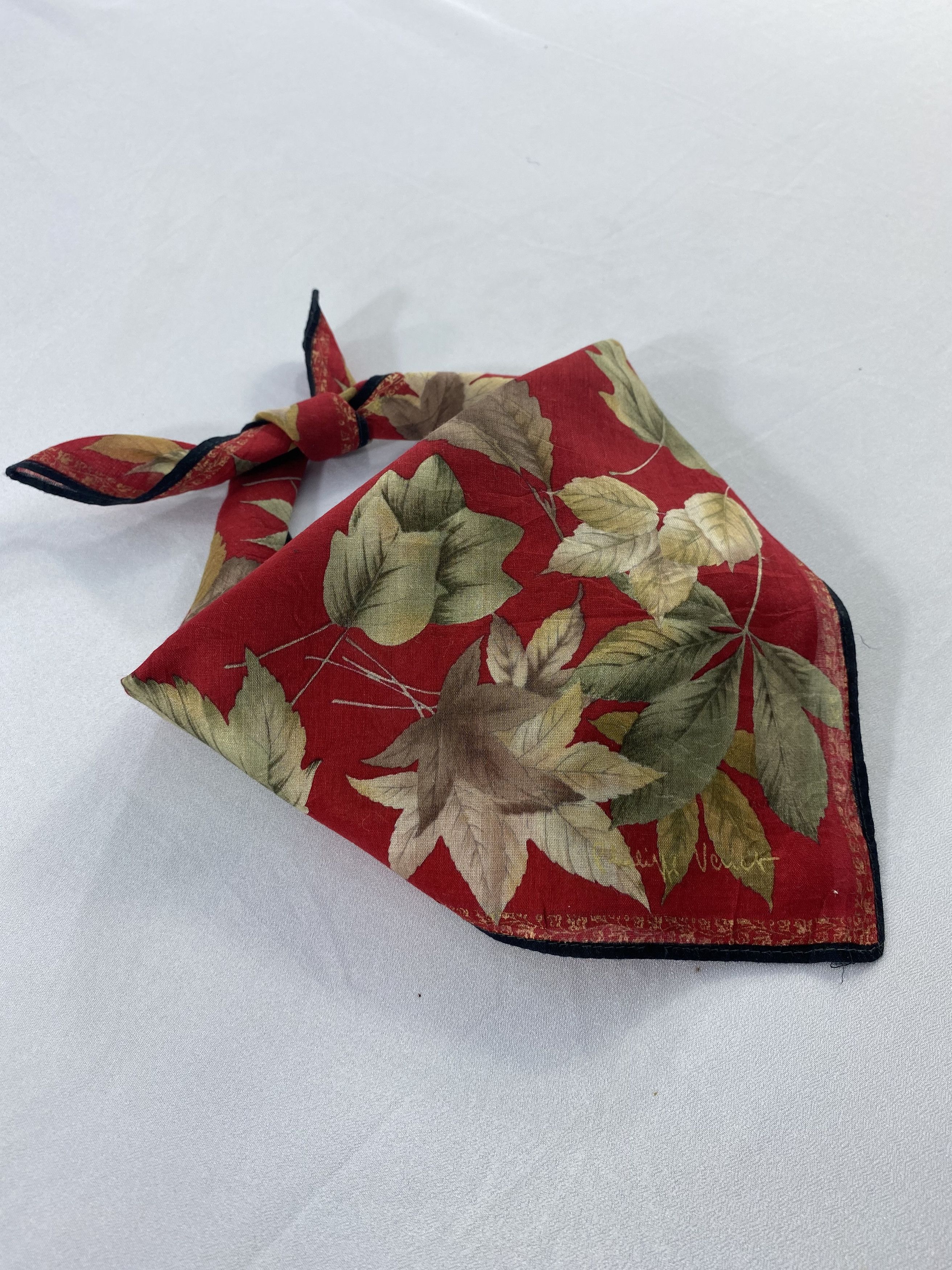 Vintage Philippe Venet Handkerchief / Bandana / Neckerchief Size ONE SIZE - 1 Thumbnail