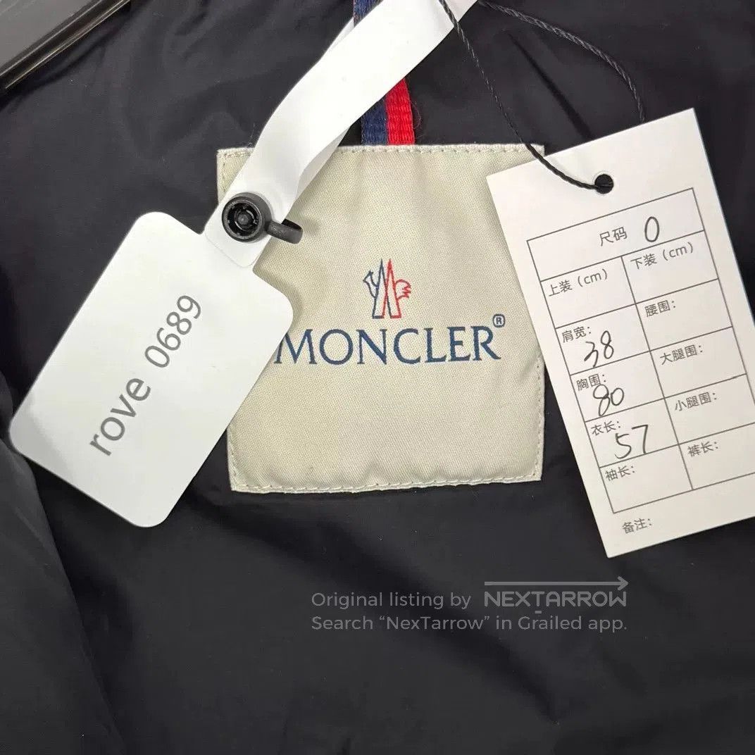 Moncler Moncler Red Hooded Quilted Down Jacket. Size XS / US 0-2 / IT 36-38 - 3 Thumbnail