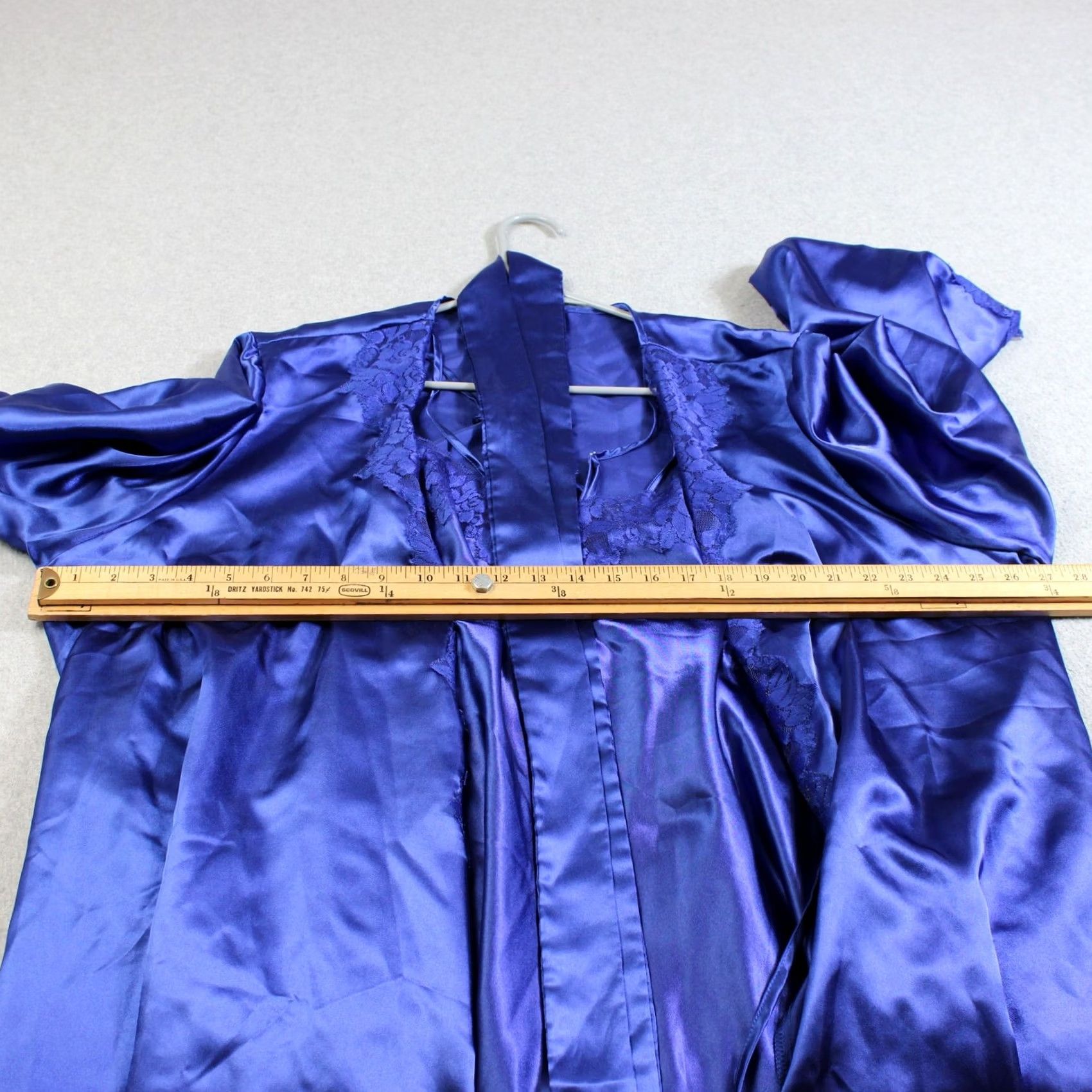 Vintage Amoureuse Blue Satin Kimono Robe & Nightgown Set 1X Women Belt 2 Piece Lingerie Sleepwear Size ONE SIZE - 7 Thumbnail