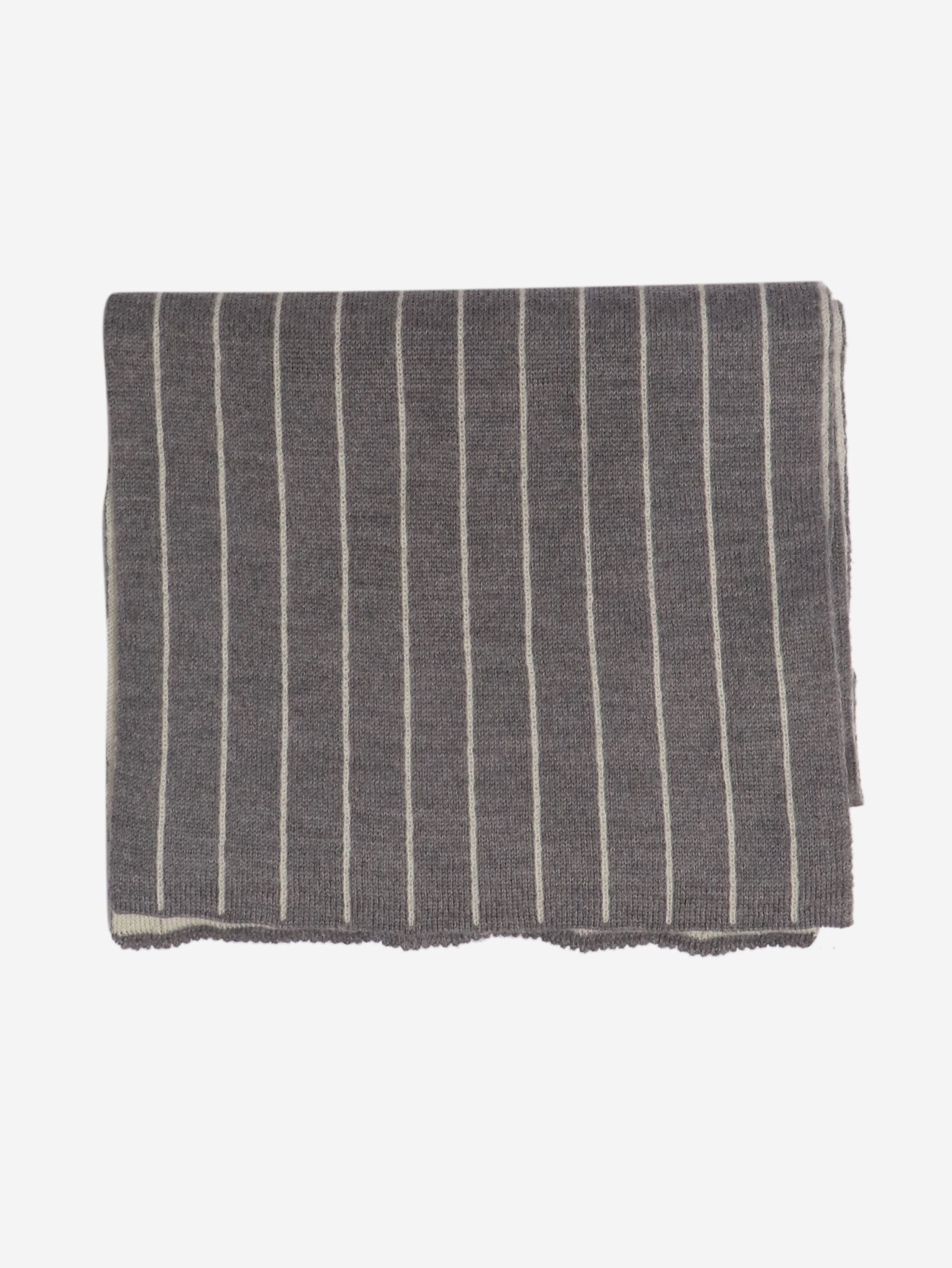 Other Grey and white striped knit scarf Size ONE SIZE - 1 Thumbnail