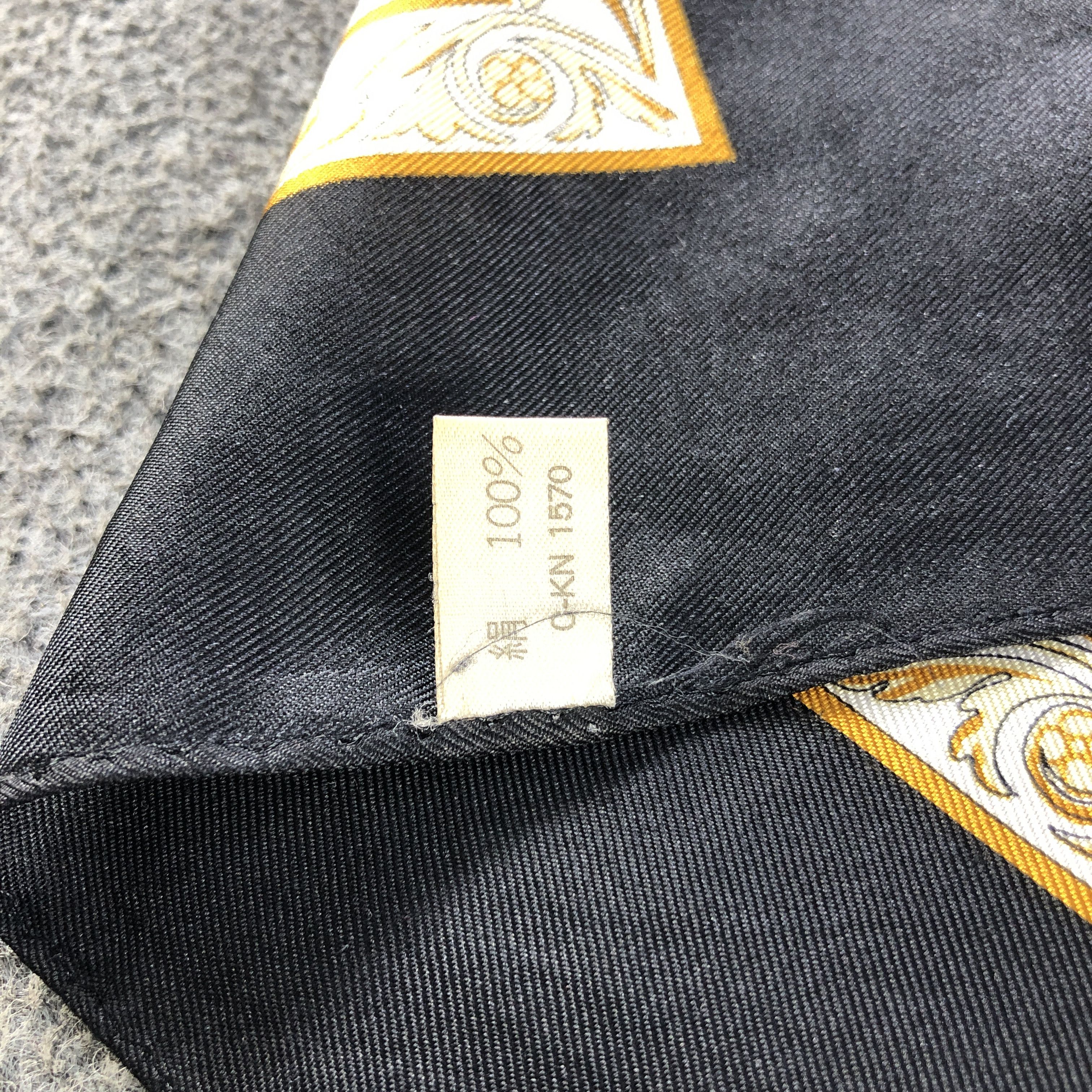 Vintage Vintage Luxury Abstract Baroque Silk Scarf M1362 Size ONE SIZE - 4 Thumbnail