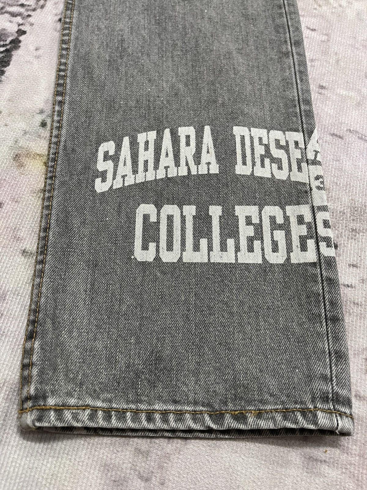 Beams Japan Japan Beams Vintage Painted Galapagos Football Jeans Size US 31 - 6 Thumbnail