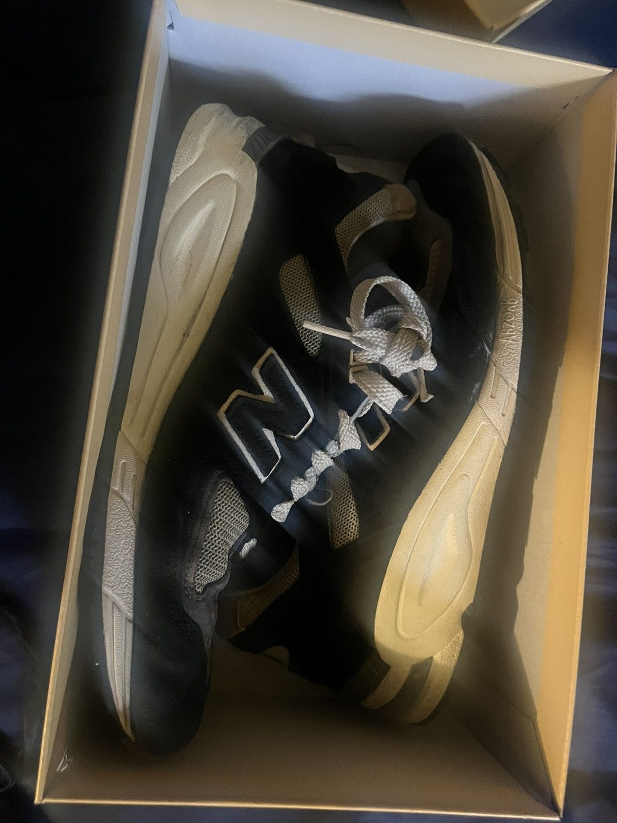 New Balance New Balance X Teddy Saints 990V2 10.5 Size US 10.5 / EU 43-44 - 3 Thumbnail