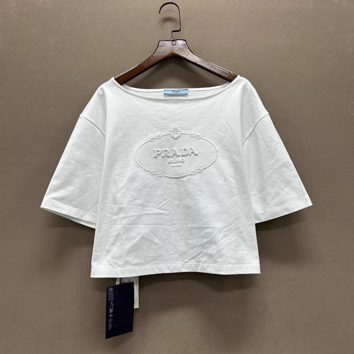 Prada Prada white chest embossed logo short sleeve S NWT Size S / US 4 / IT 40 - 1 Thumbnail