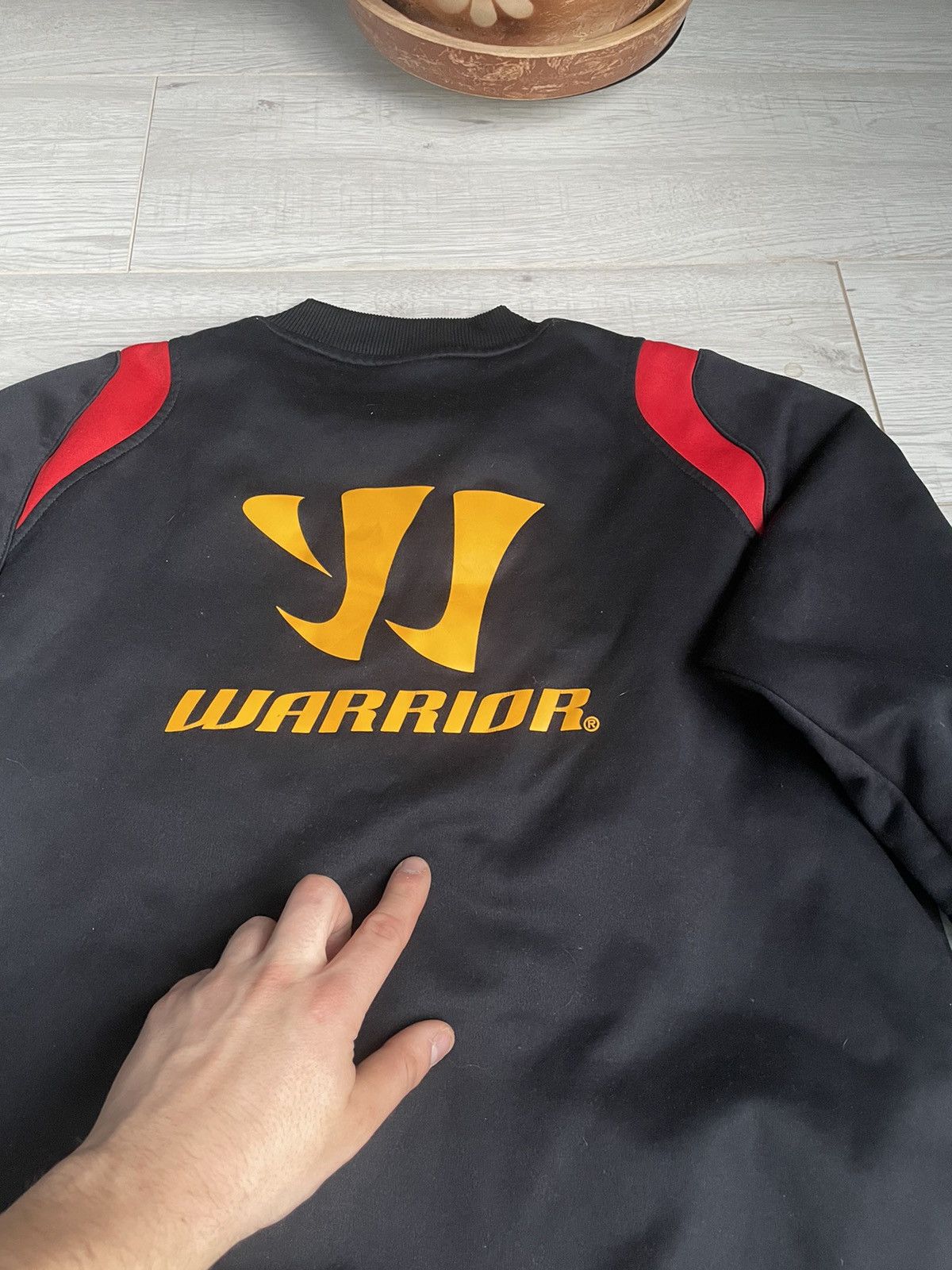 Vintage Vintage Liverpool Soccer Jersey sweatshirt warrior Size US M / EU 48-50 / 2 - 5 Thumbnail