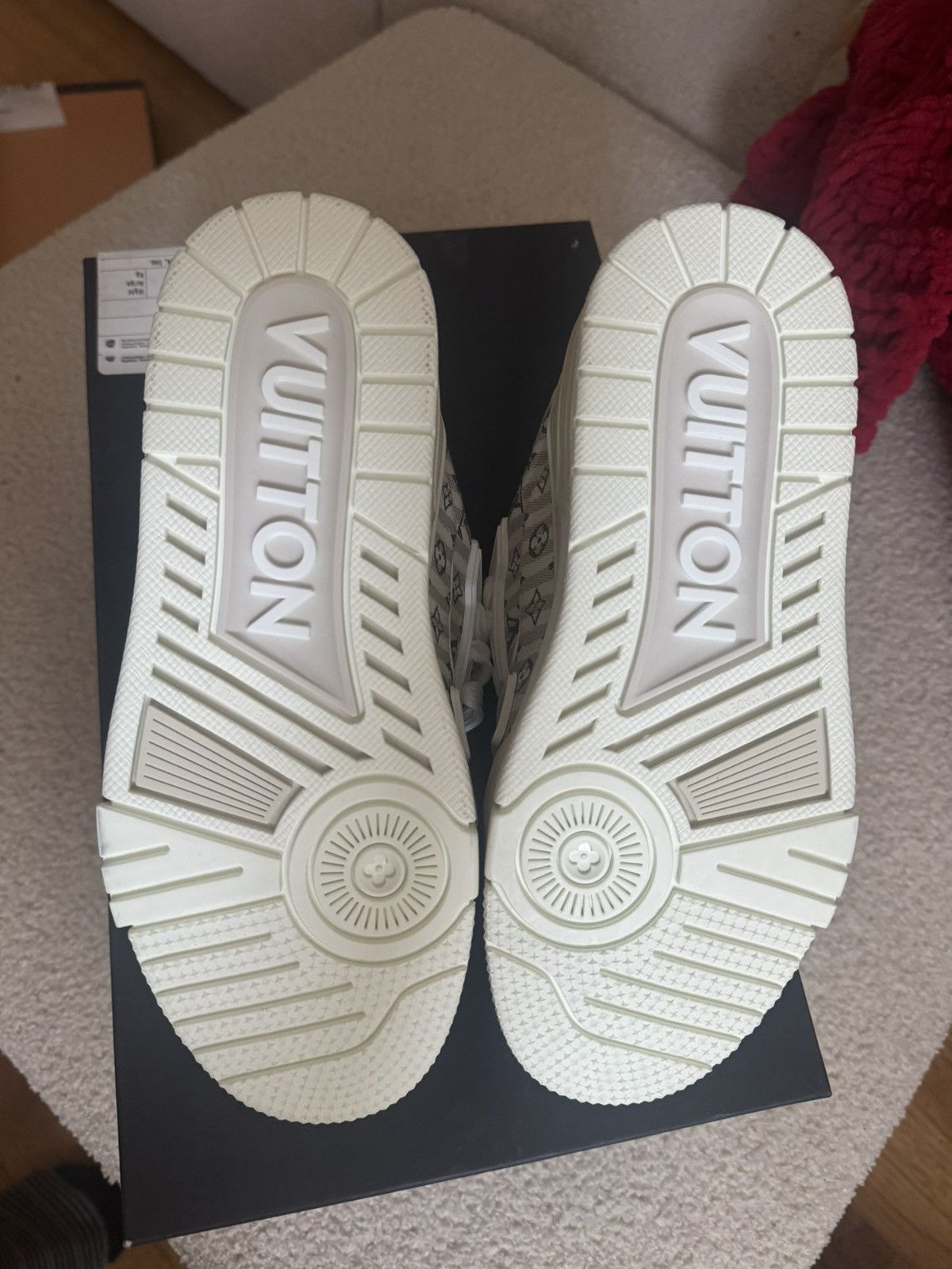 Louis Vuitton Louis Vuitton Trainer Beige Stripes Size US 4.5 / IT 34.5 - 7 Thumbnail
