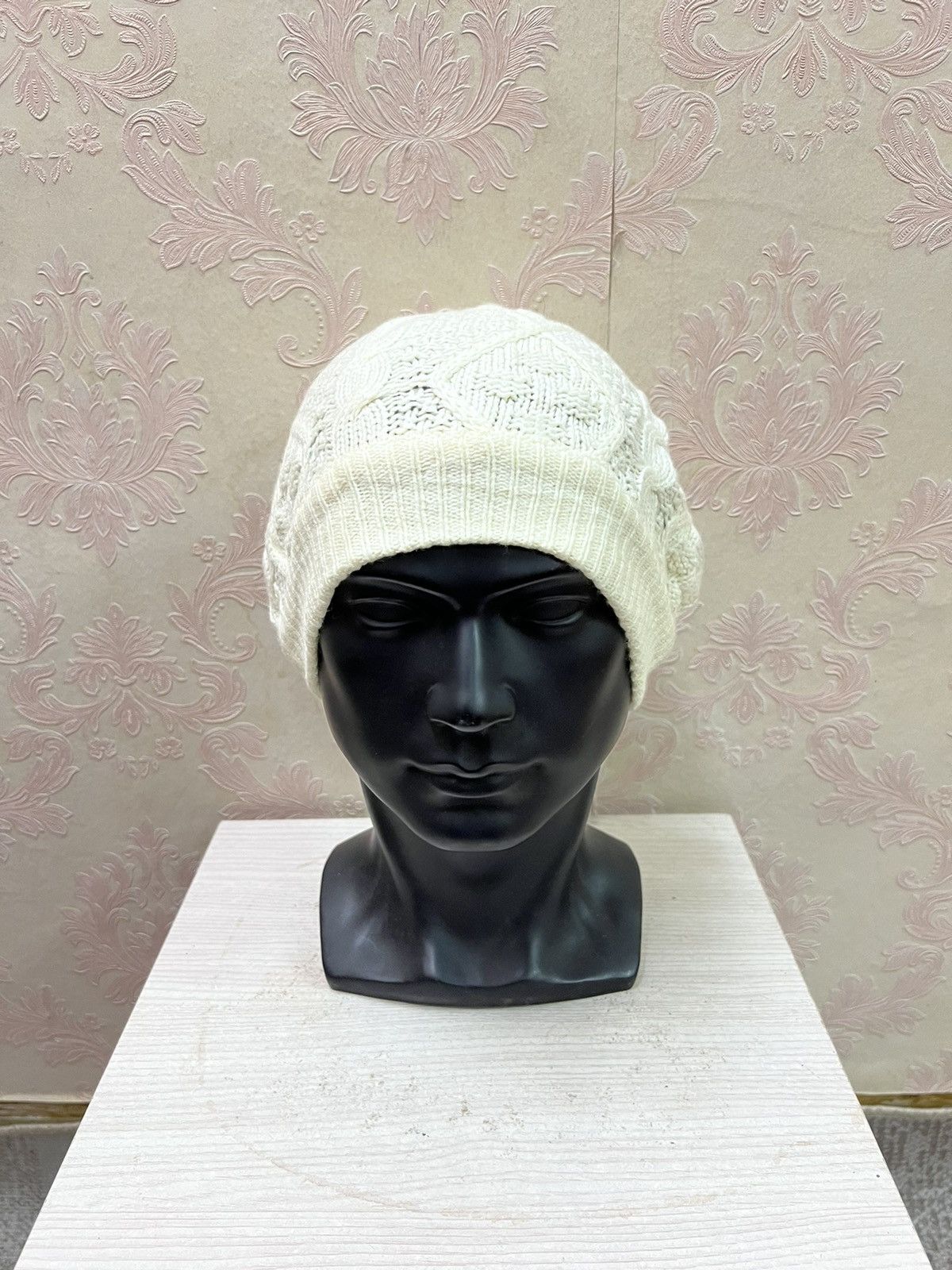 Japanese Brand Japanese Brand Uniqlo Crochet Beanie Hats Size ONE SIZE - 2 Thumbnail