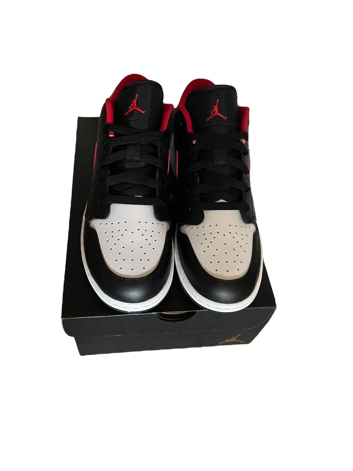 Jordan Brand × Nike Air Jordan 1 Low Black Fire Red GS (553560-063) Size US 7 / EU 40 - 4 Thumbnail