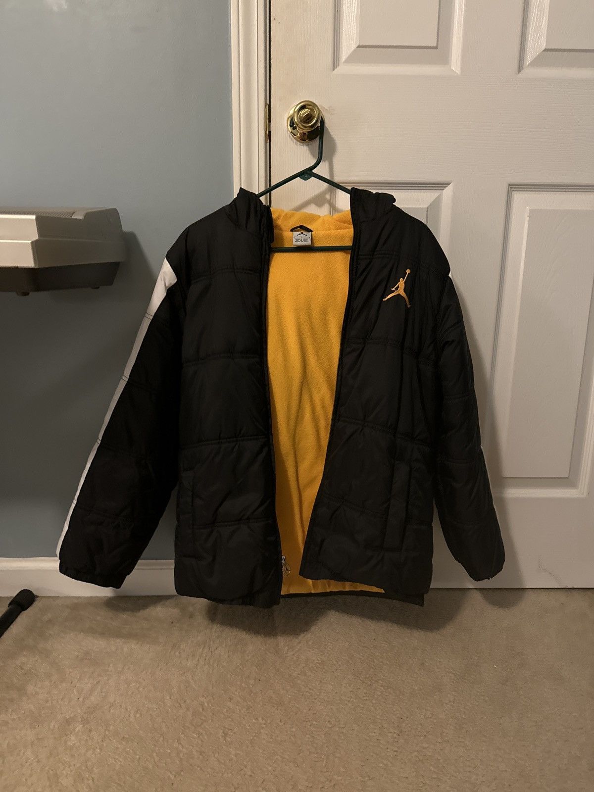 Jordan Brand × Nike Jordan Youth Retro Nylon Bubble Puffer Jacket Size US L / EU 52-54 / 3 - 11 Thumbnail