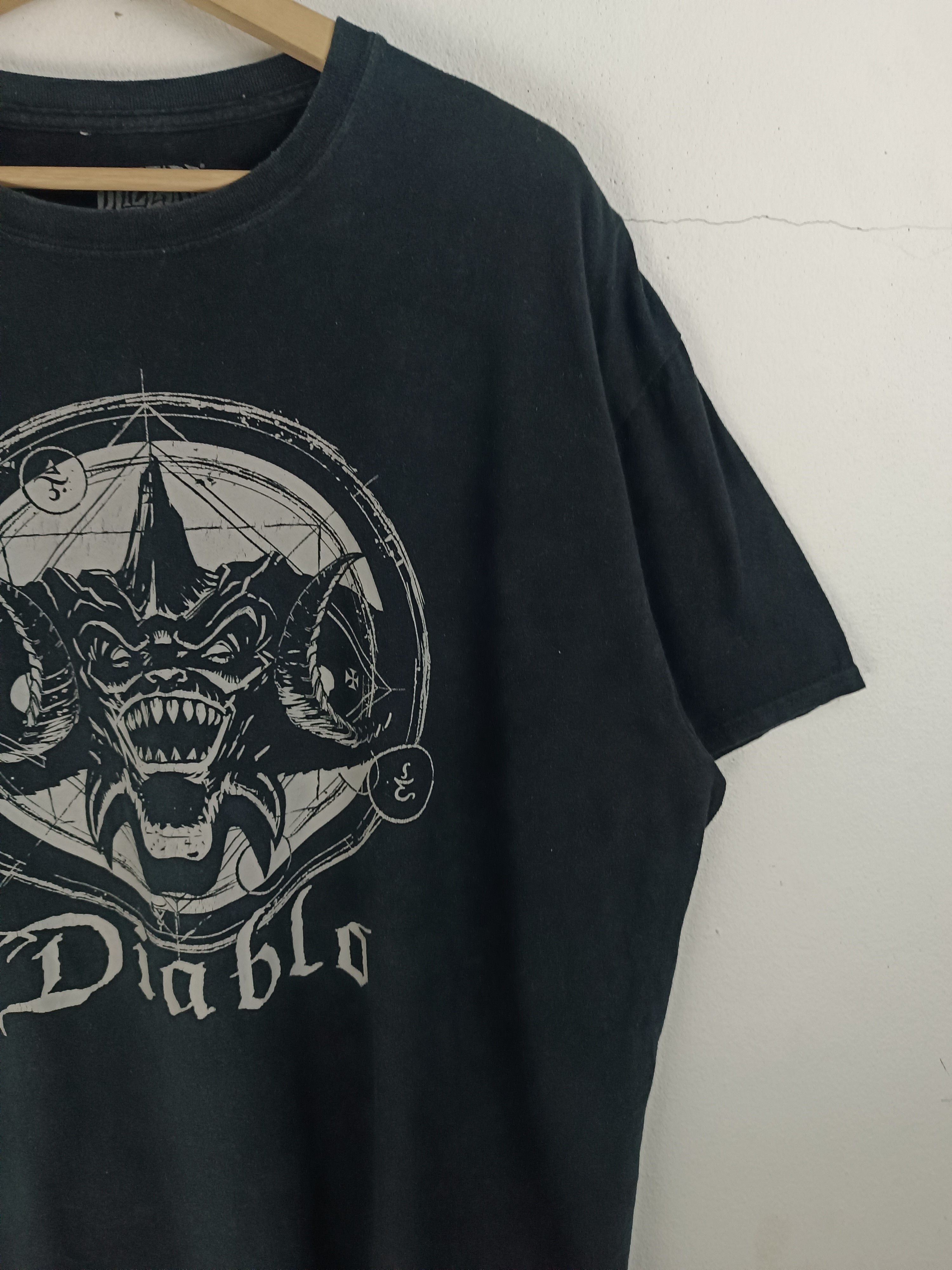 Microsoft VINTAGE DIABLO GAME BY BLIZZARD TEE CALL OF DUTY GOD OF WAR Size US XXL / EU 58 / 5 - 6 Thumbnail
