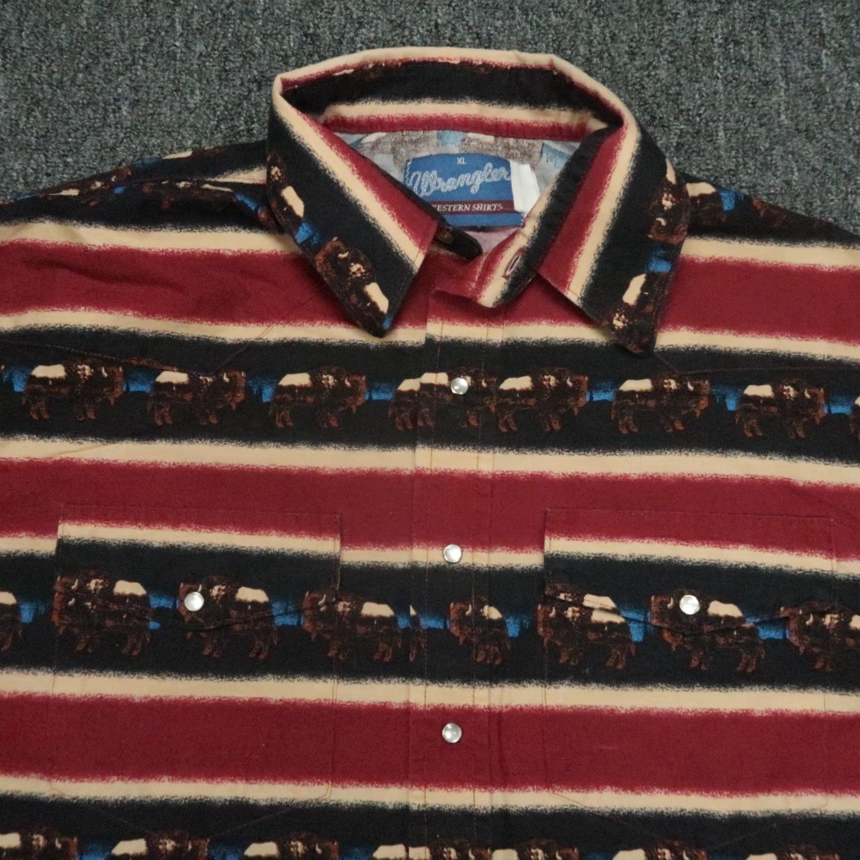 Wrangler VINTAGE Wrangler Shirt Mens XL Red Striped Buffalo Bison Pearl Snap Shirt Size US XL / EU 56 / 4 - 2 Thumbnail