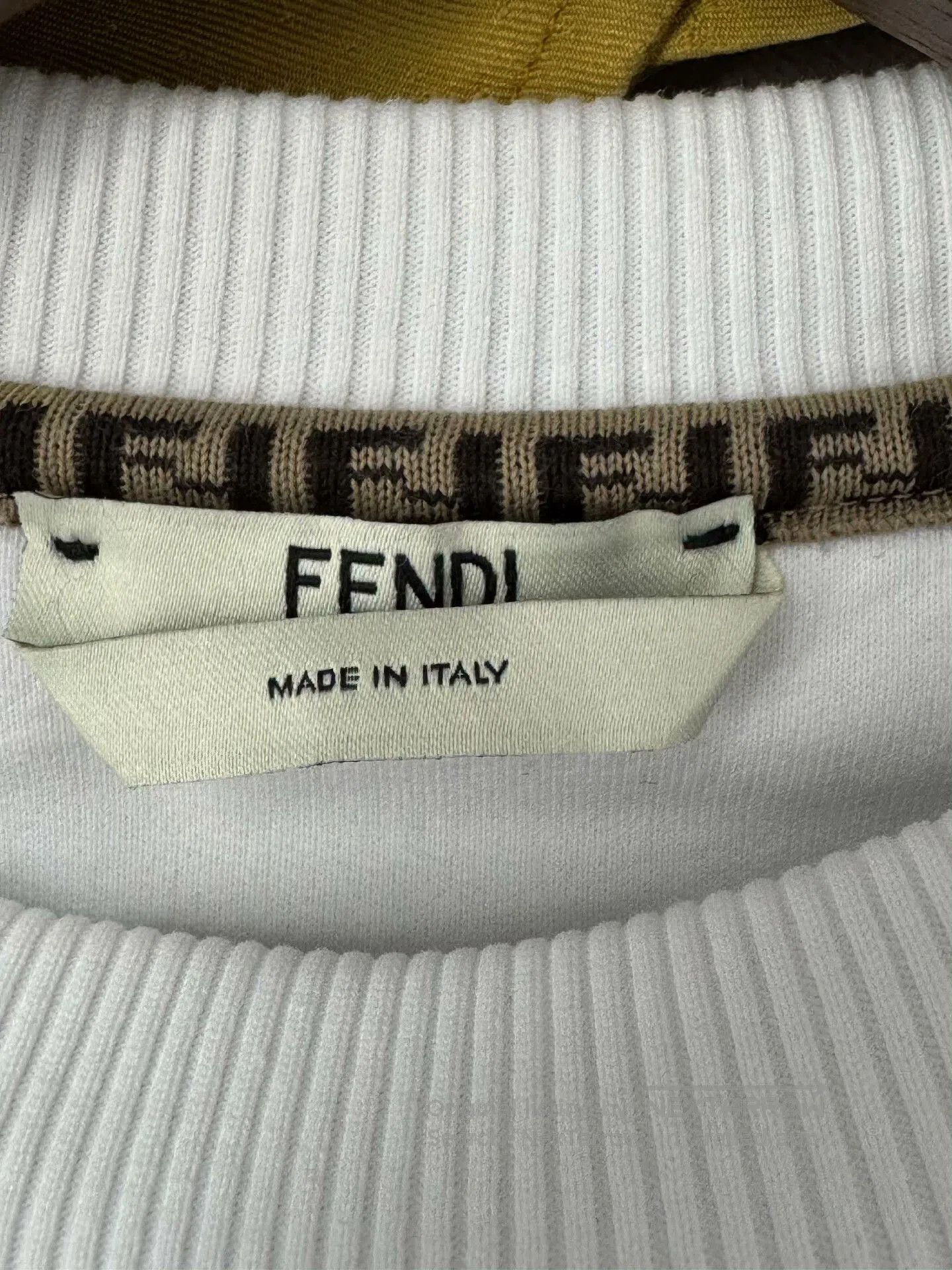 Fendi Fendi White Logo Embroidered Sweatshirt. Size US M / EU 48-50 / 2 - 3 Thumbnail