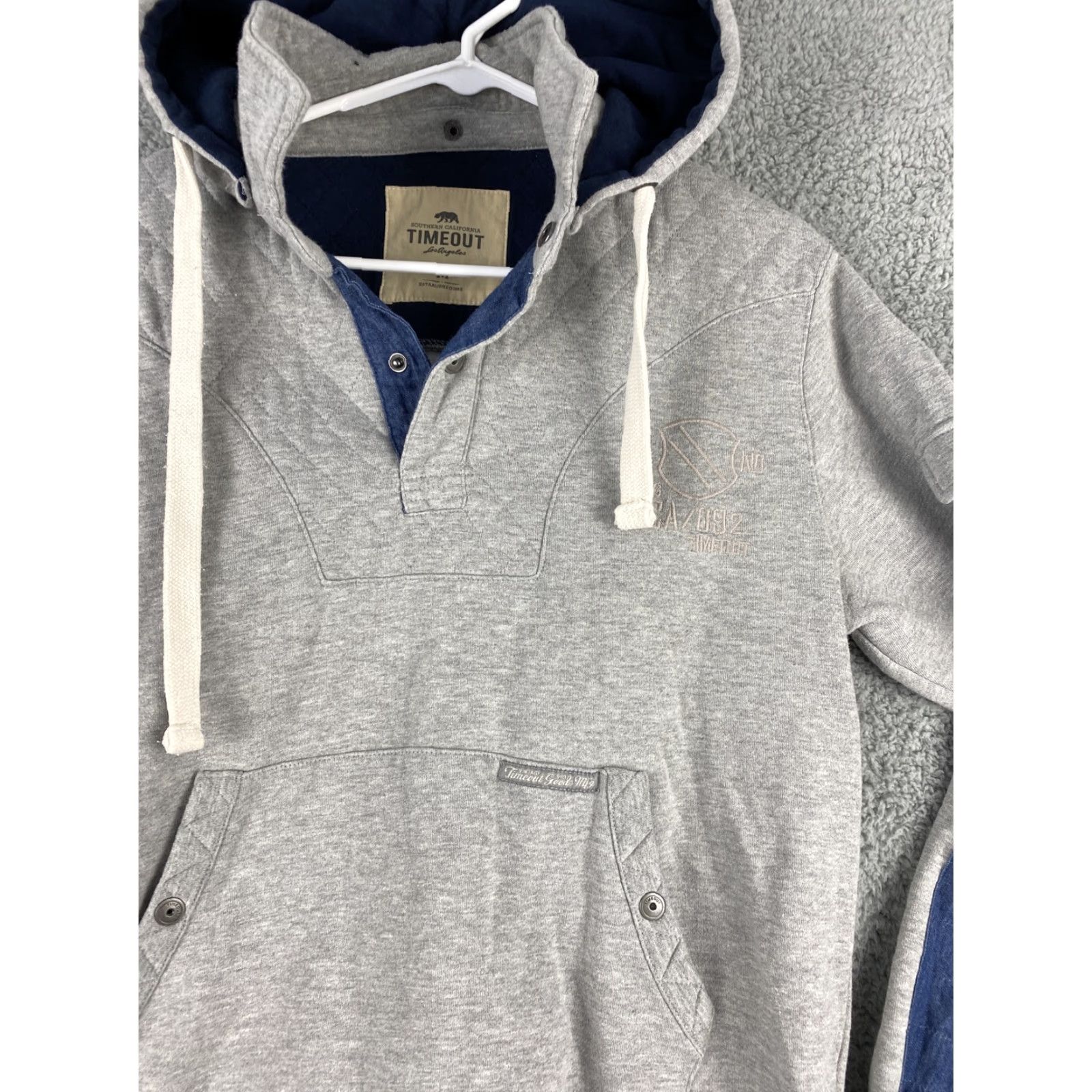 Vintage Timeout Hoodie Mens Medium Gray Pullover Long Sleeve Sweatshirt Logo Accent, Slim Fit, Cotton Blend Knit, Hooded, 33-2 Size US M / EU 48-50 / 2 - 2 Thumbnail