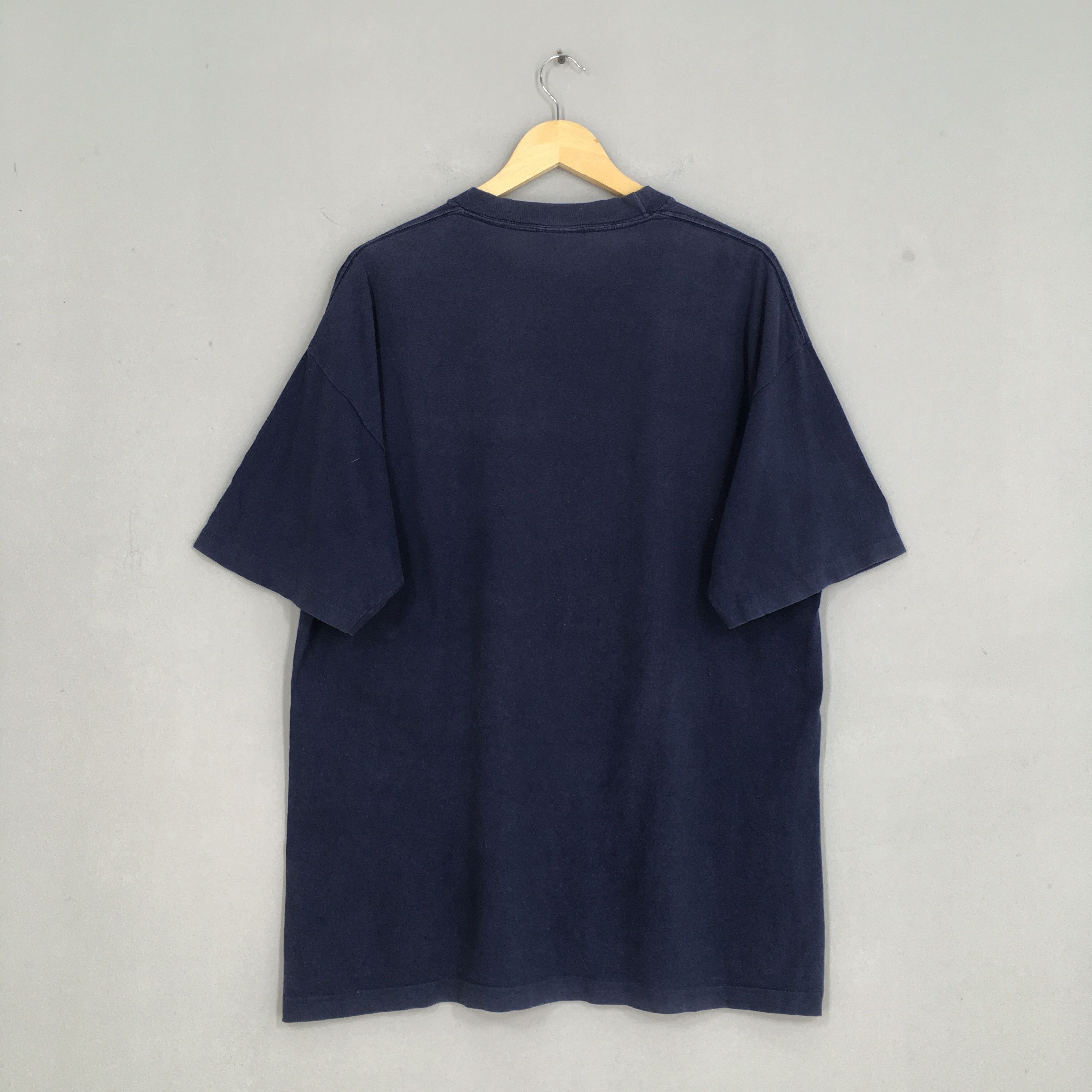 Guess Vintage 90's Guess Men Usa Blue T shirt Large Size US L / EU 52-54 / 3 - 7 Thumbnail