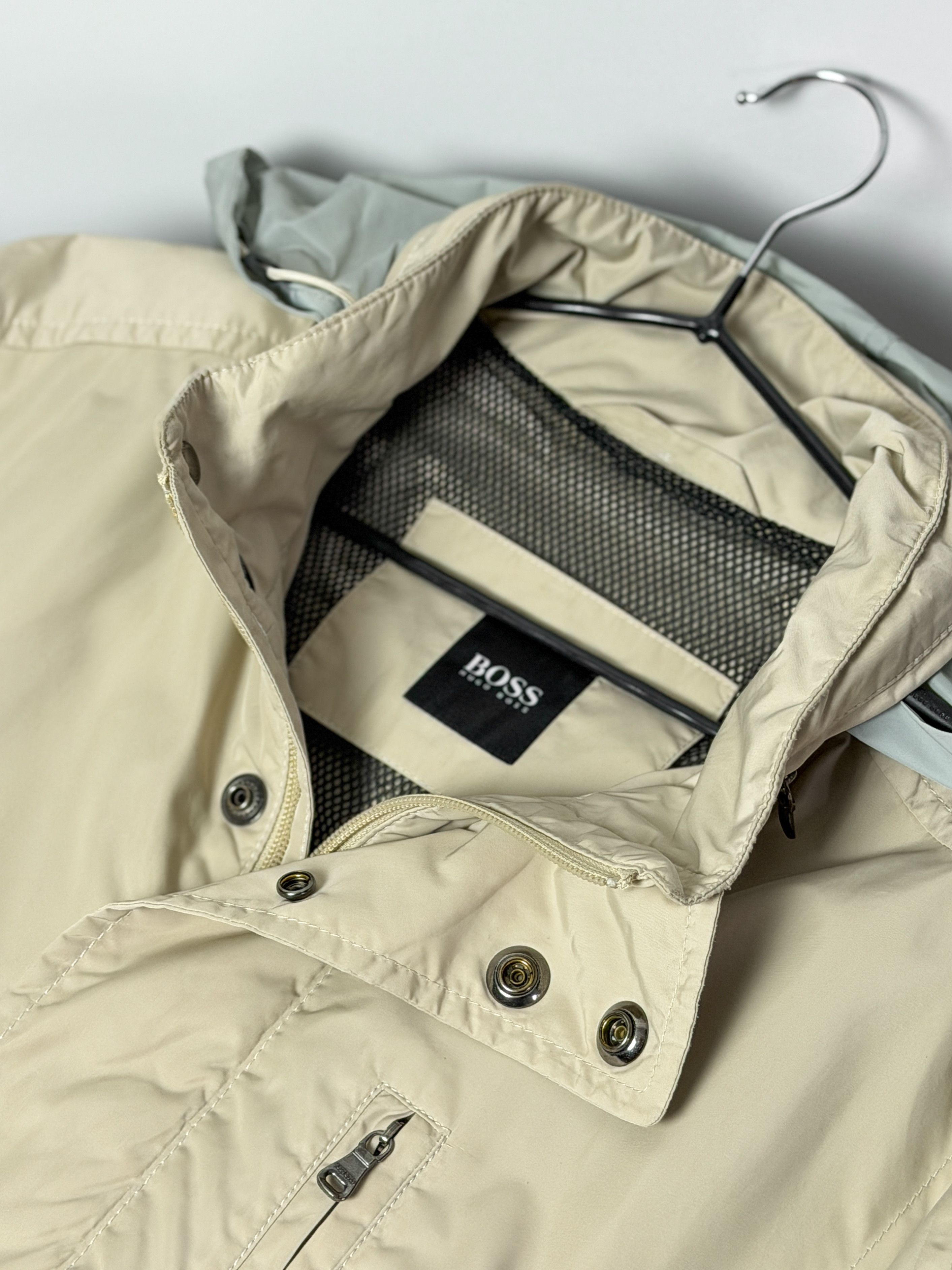 Hugo Boss HUGO BOSS Vintage Men’s Waterproof Jacket Size US L / EU 52-54 / 3 - 4 Thumbnail