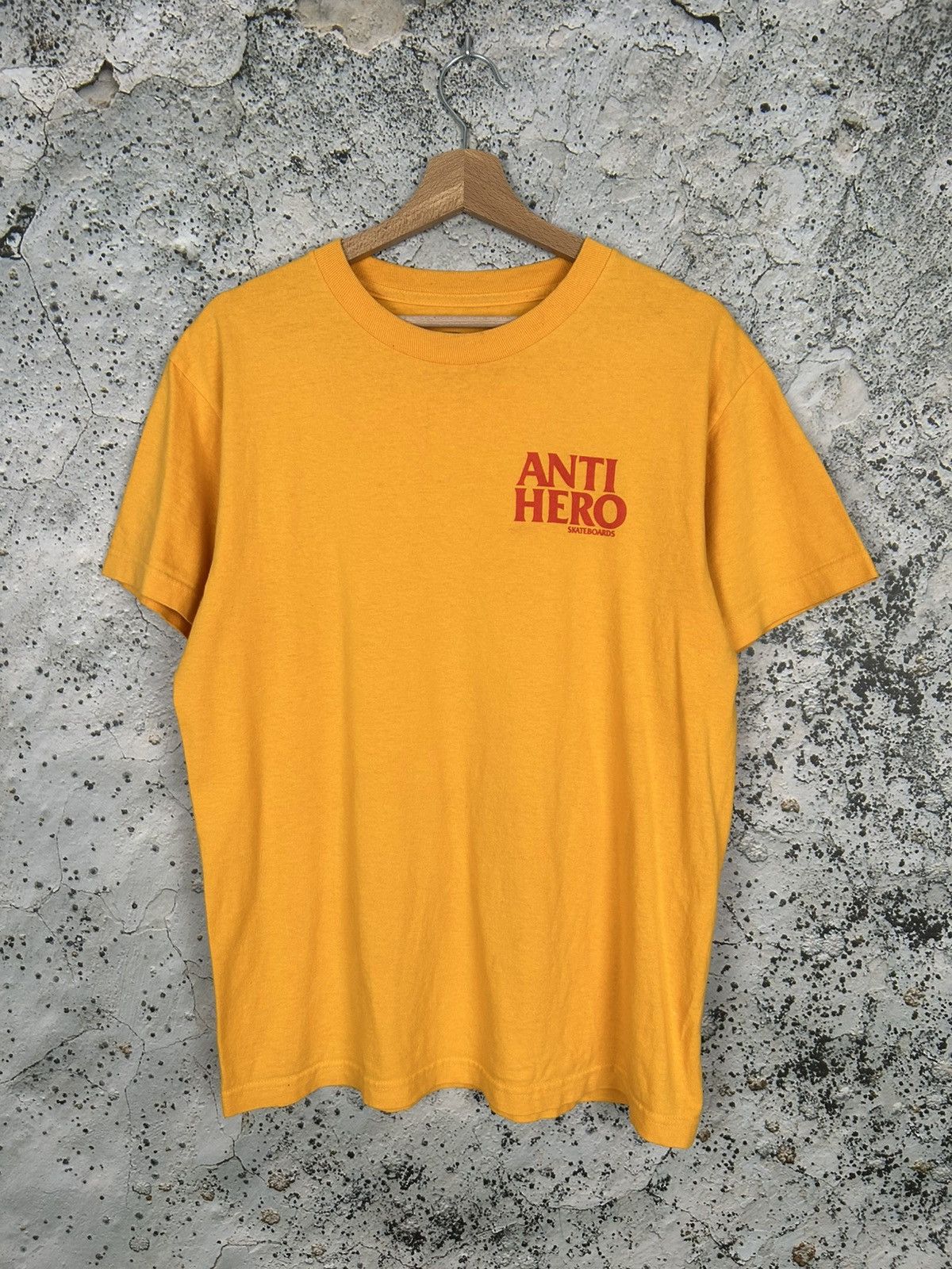 Antihero Vintage Anti Hero Skateboards Orange Tee Streetwear Size US M / EU 48-50 / 2 - 1 Thumbnail
