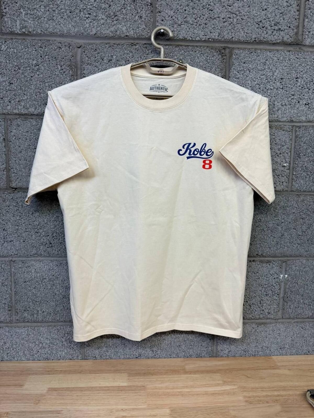 Chase Authentics Y2K Kobe Bryant #8 LA Dodgers T-Shirt Cream Lakers Size L Size ONE SIZE - 1 Thumbnail