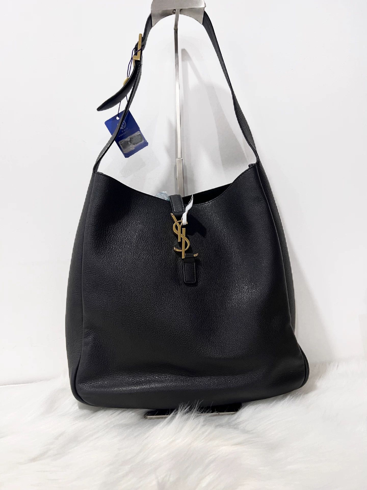 Saint Laurent Paris Pre-loved Bag Very good condition Size ONE SIZE - 1 Thumbnail