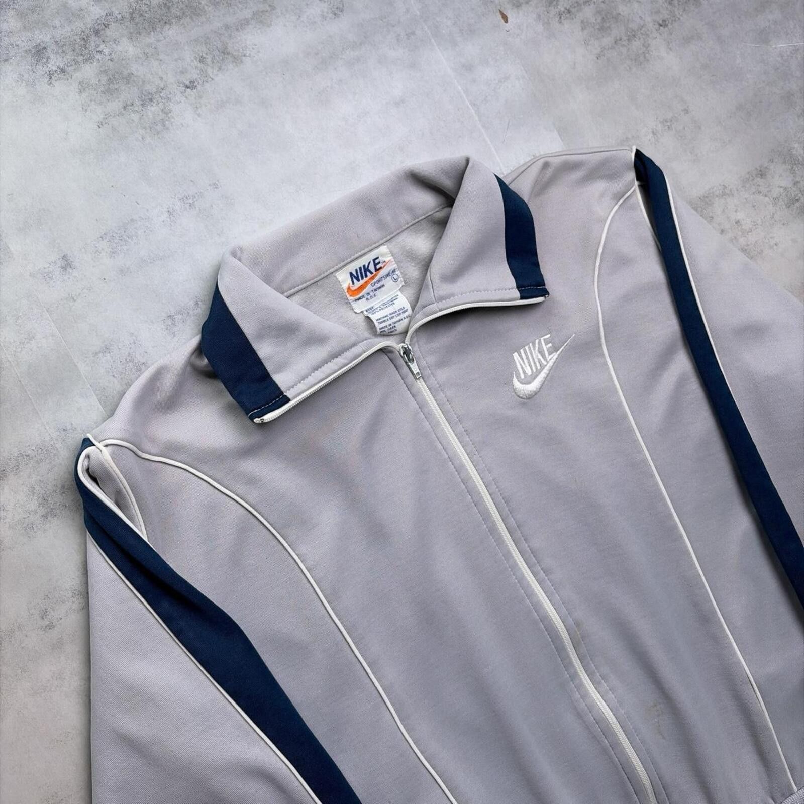 Nike Vintage 90’s Grey Nike Striped Track Jacket Size US L / EU 52-54 / 3 - 4 Thumbnail