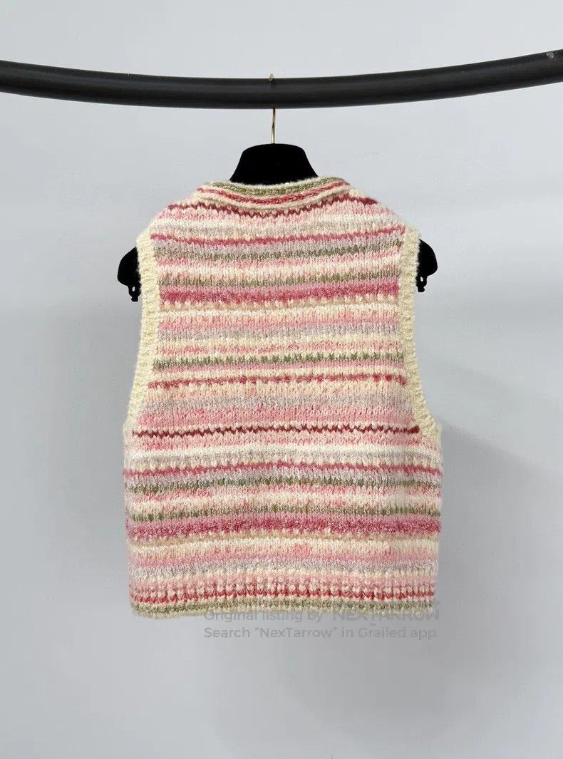 Chanel Chanel 24B pink striped bow button cardigan vest Size XS / US 0-2 / IT 36-38 - 2 Thumbnail