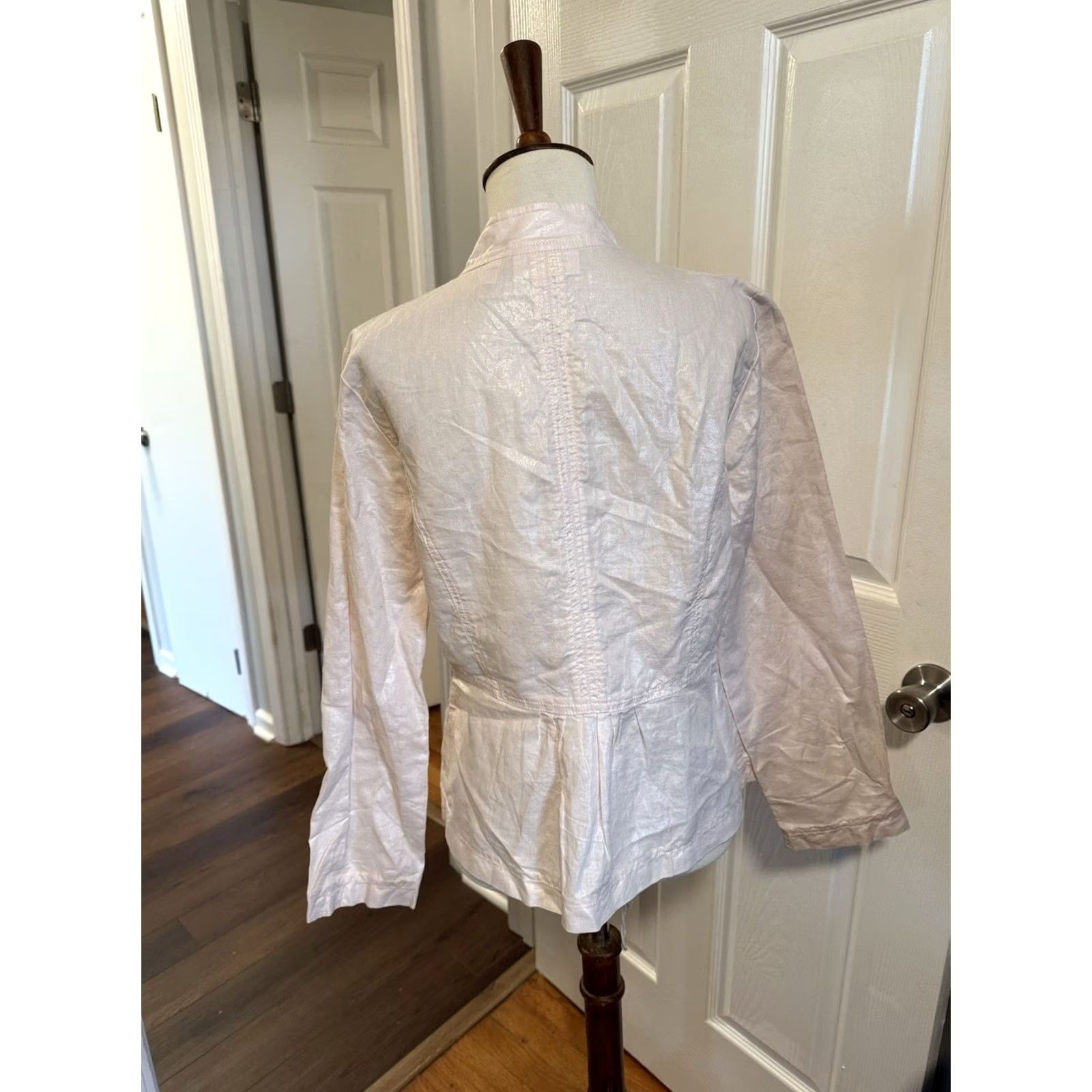 Vintage CHICO'S Linen Blend Lightweight Shimmer Jacket WOMEN'S Small Pink Shimmer Pocketed Linen Blend Jacket Women’s Small Pink Coastal Preppy Style Size S / US 4 / IT 40 - 5 Thumbnail