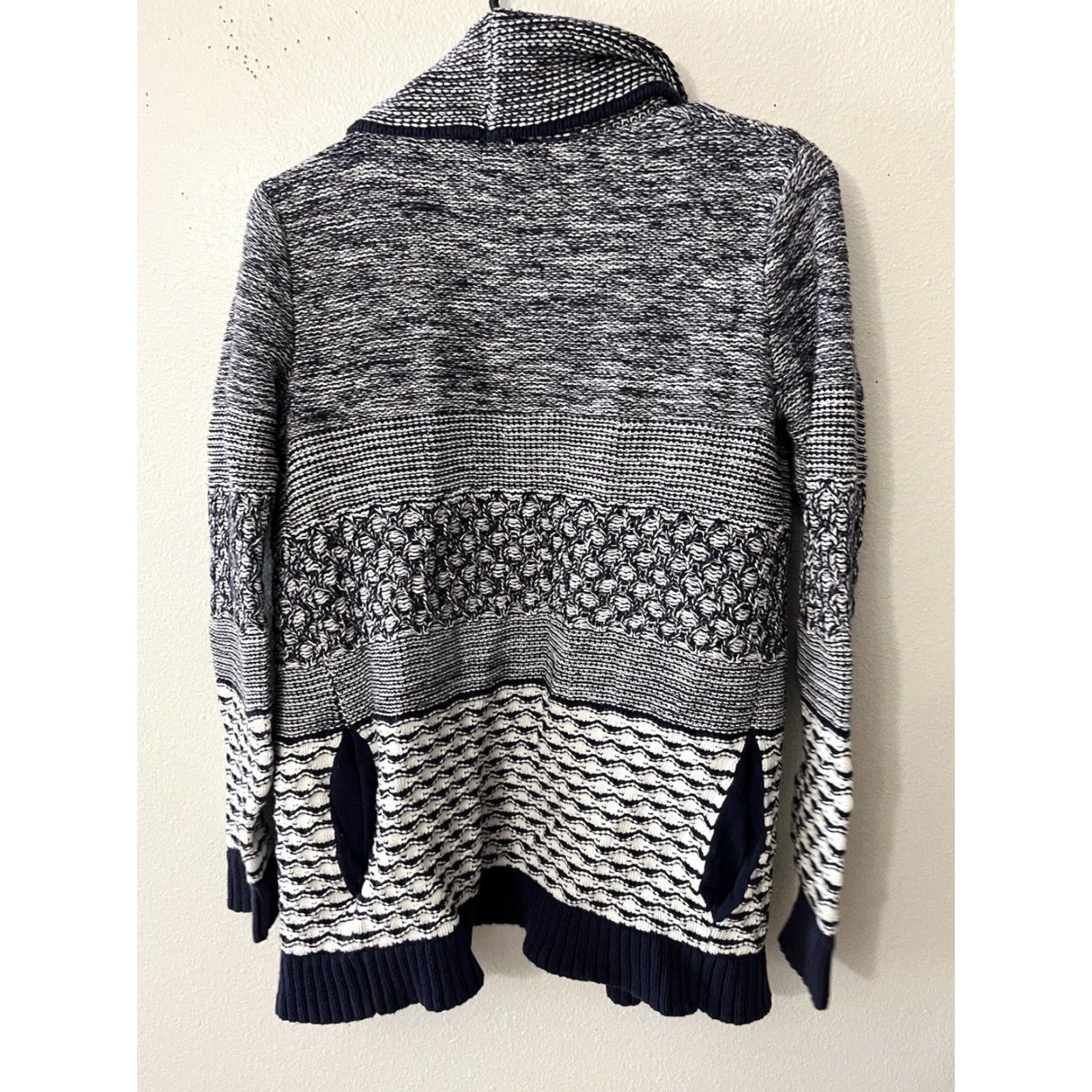 Gap GAP Cardigan Women's XS Blue White Heavyweight Knit Pockets Long Sleeve Open Front Fall Winter Womens Size XS / US 0-2 / IT 36-38 - 2 Thumbnail