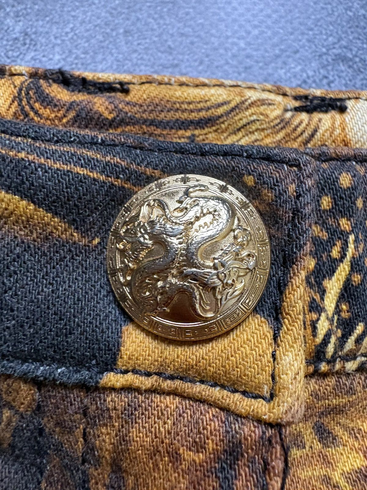 Balmain Vintage Balmain Luxury Black Gold Baroque Print Pants RARE Size 26" / US 2 / IT 38 - 10 Thumbnail