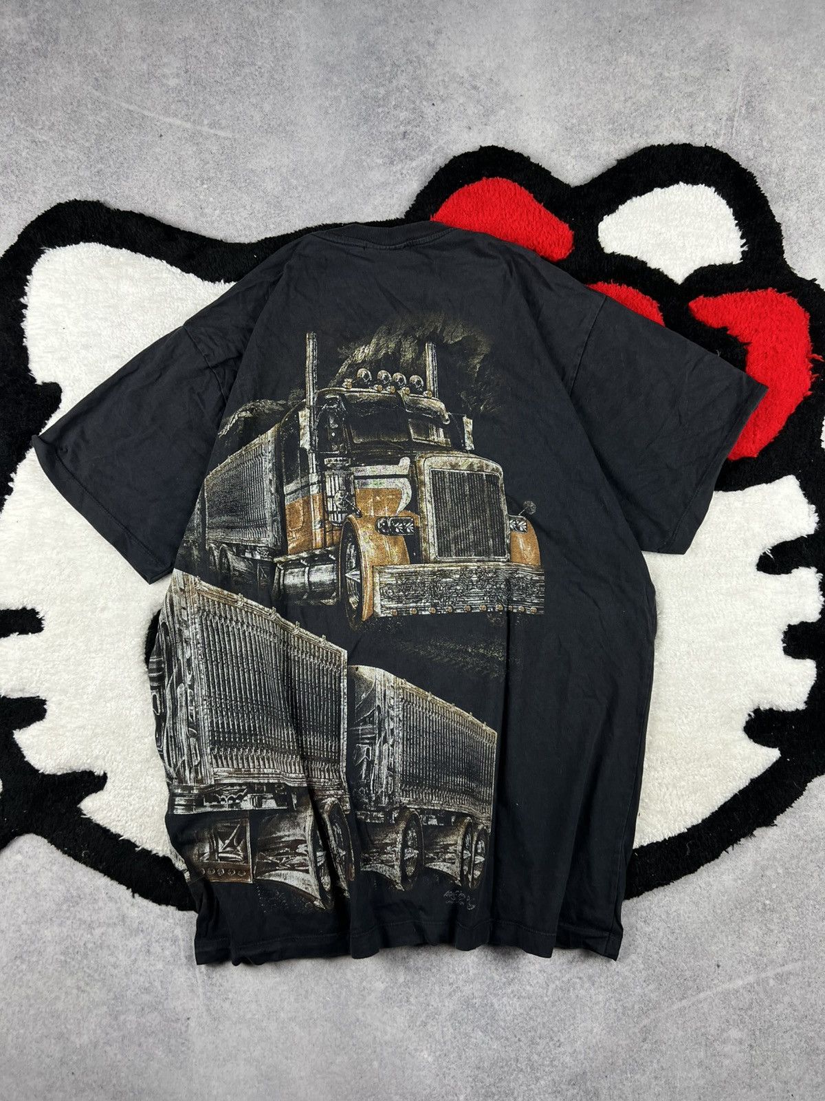 Japanese Brand Vintage High Definition Truck USA Trashed Faded Y2K Tee Size US XL / EU 56 / 4 - 7 Thumbnail