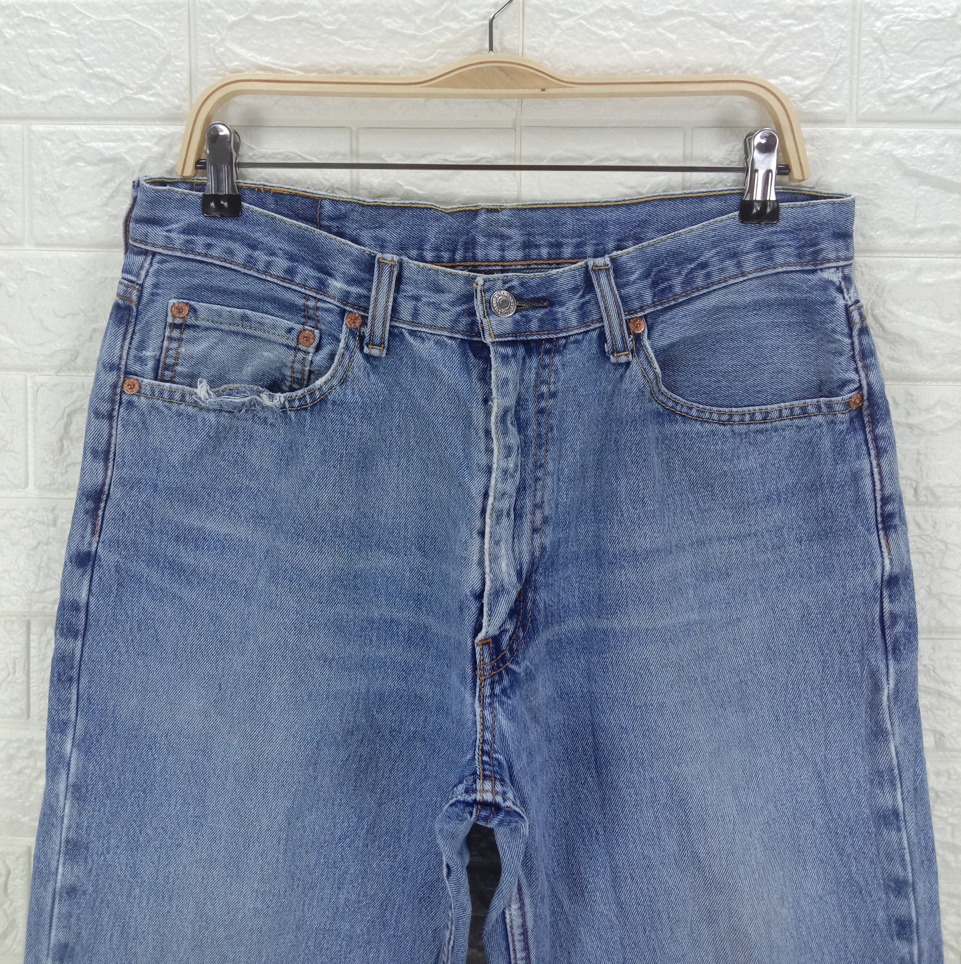 Levi's Vintage Levi's 550 Jeans Blue Wash Relaxed Fit Denim Size US 33 - 2 Thumbnail
