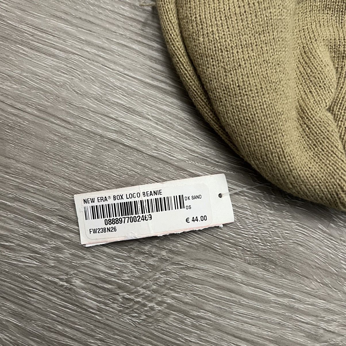 New Era × Supreme Supreme New Era Box Logo Beanie FW23 Sand Size ONE SIZE - 8 Thumbnail