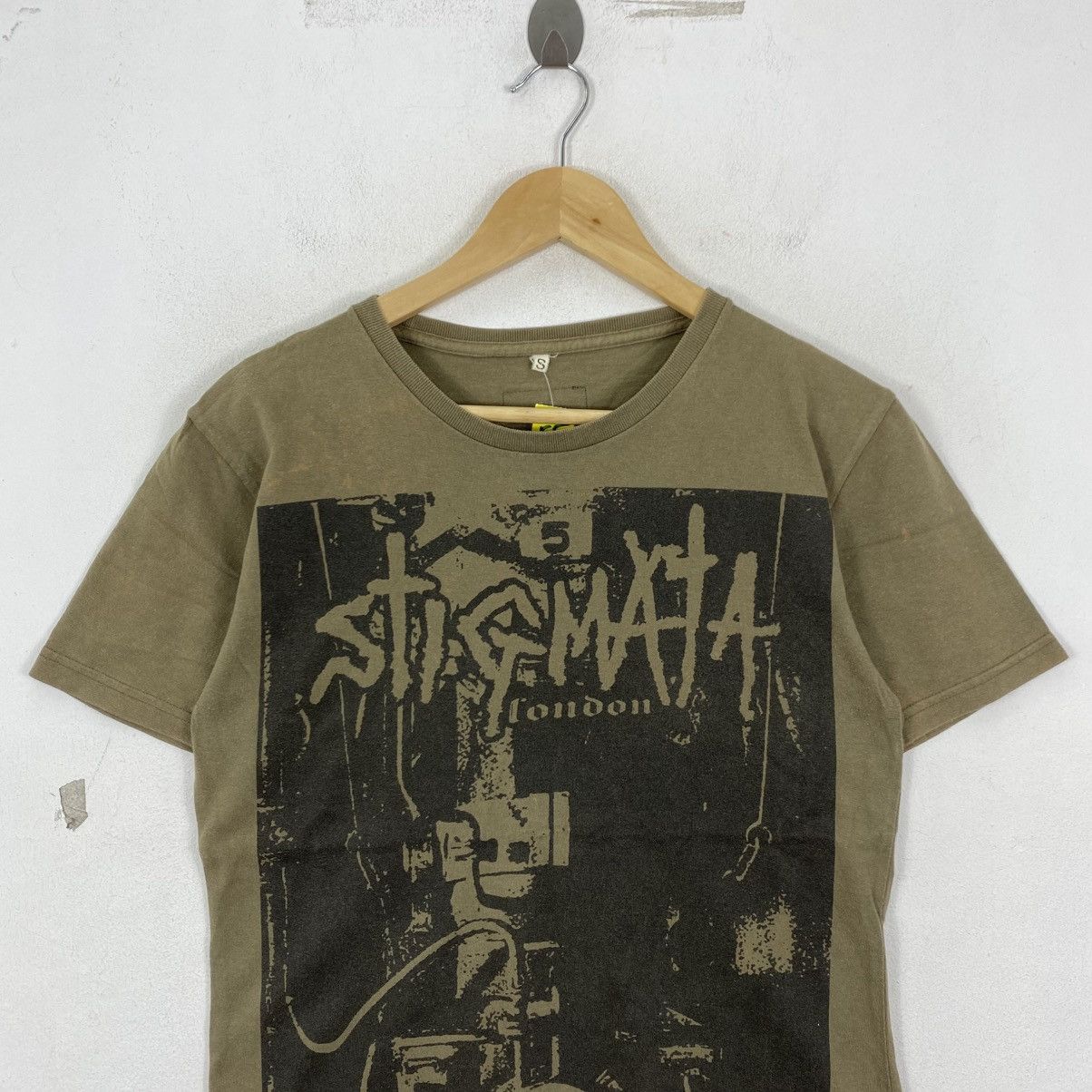 Japanese Brand VTG Stigmata Sexy Dynamite London Punk Graphic T-Shirt S Size S / US 4 / IT 40 - 3 Thumbnail