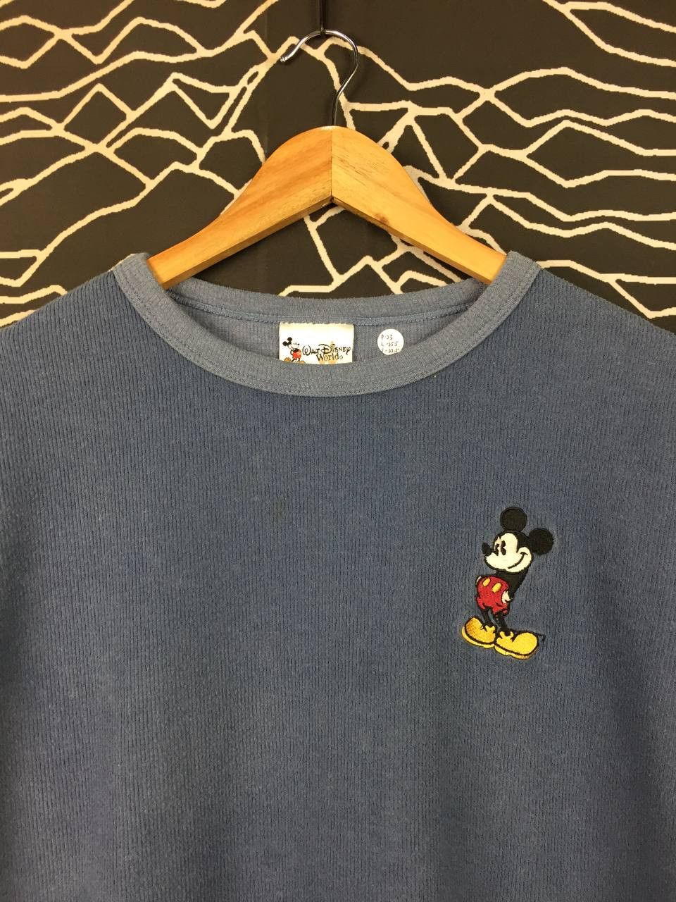 Disney Vtg Walt Disney World Mickey Mouse Thermal Long Sleeve Tee Size US L / EU 52-54 / 3 - 3 Thumbnail