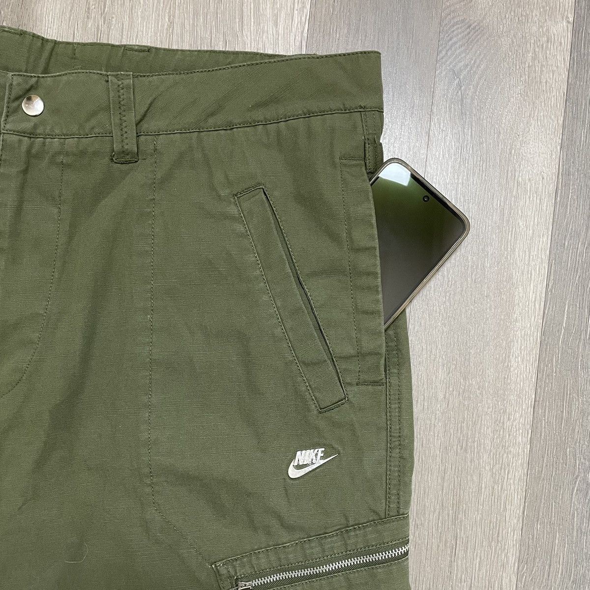Nike Vintage Nike Multi cargo pants Size US 34 / EU 50 - 4 Thumbnail