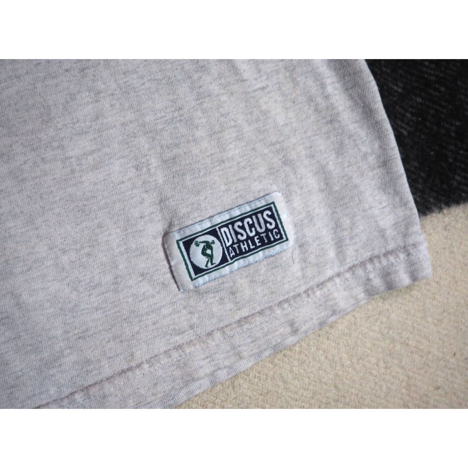 Disney VTG Disney T-Shirt Mens XL Long Sleeve Mickey Gray 2000s Walt Disney World Marathon Graphic Tee Size US XL / EU 56 / 4 - 5 Thumbnail