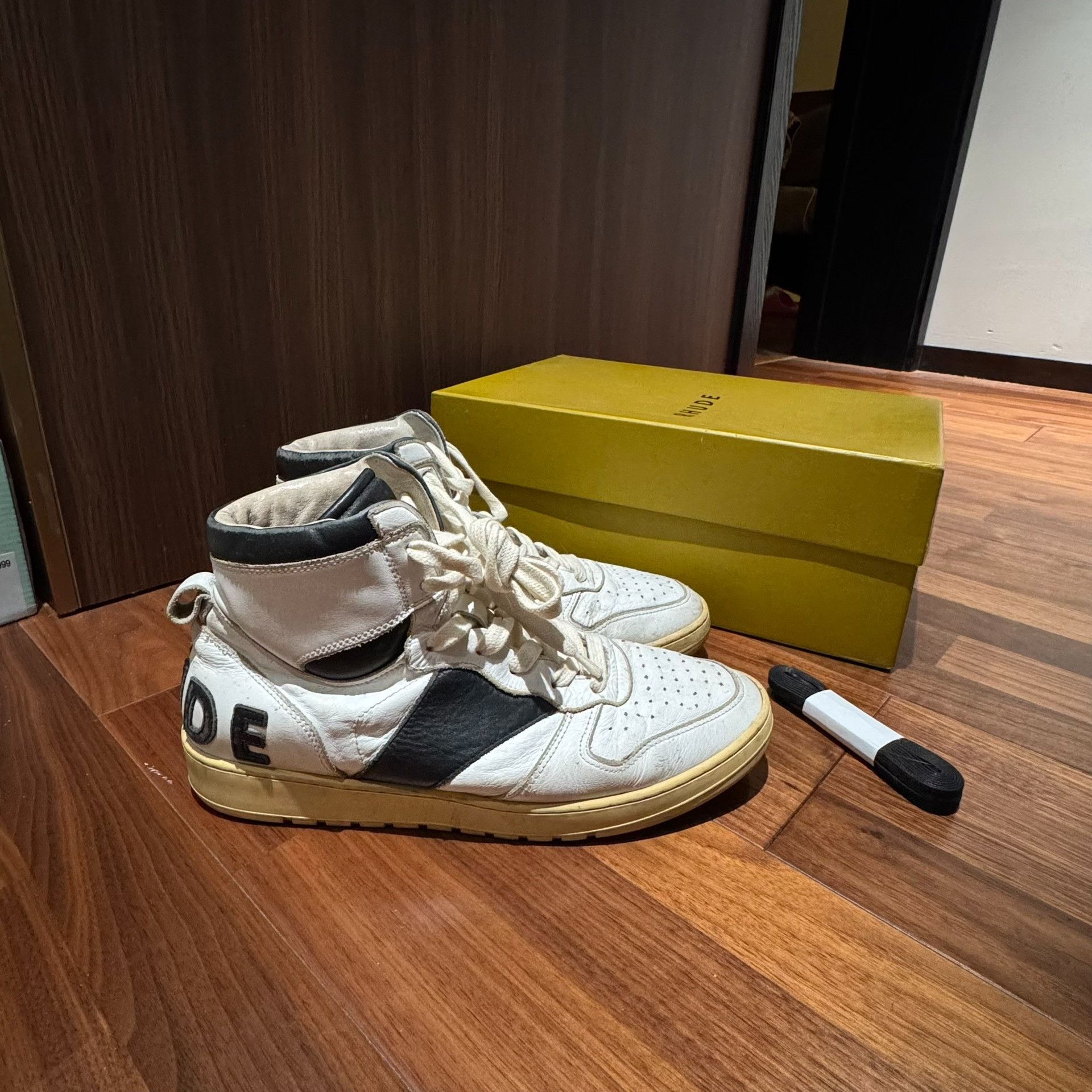 Rhude RHUDE RHECESS Super Vintage High-Top Leather Sneakers Size US 9 / EU 42 - 1 Thumbnail