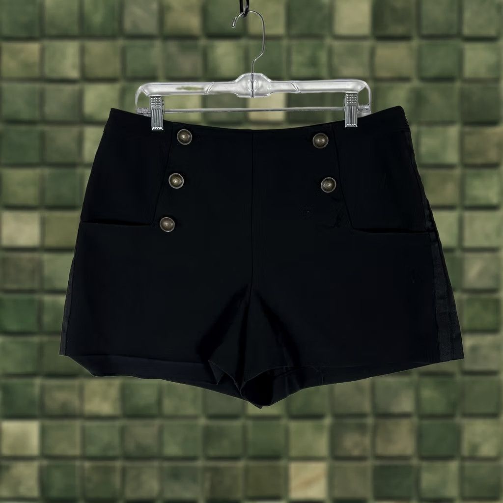 Disney Disney Alice Through The Looking Glass Black Shorts Women's 14 Punk Goth FLAWED Size 36" / US 14 / IT 50 - 1 Thumbnail
