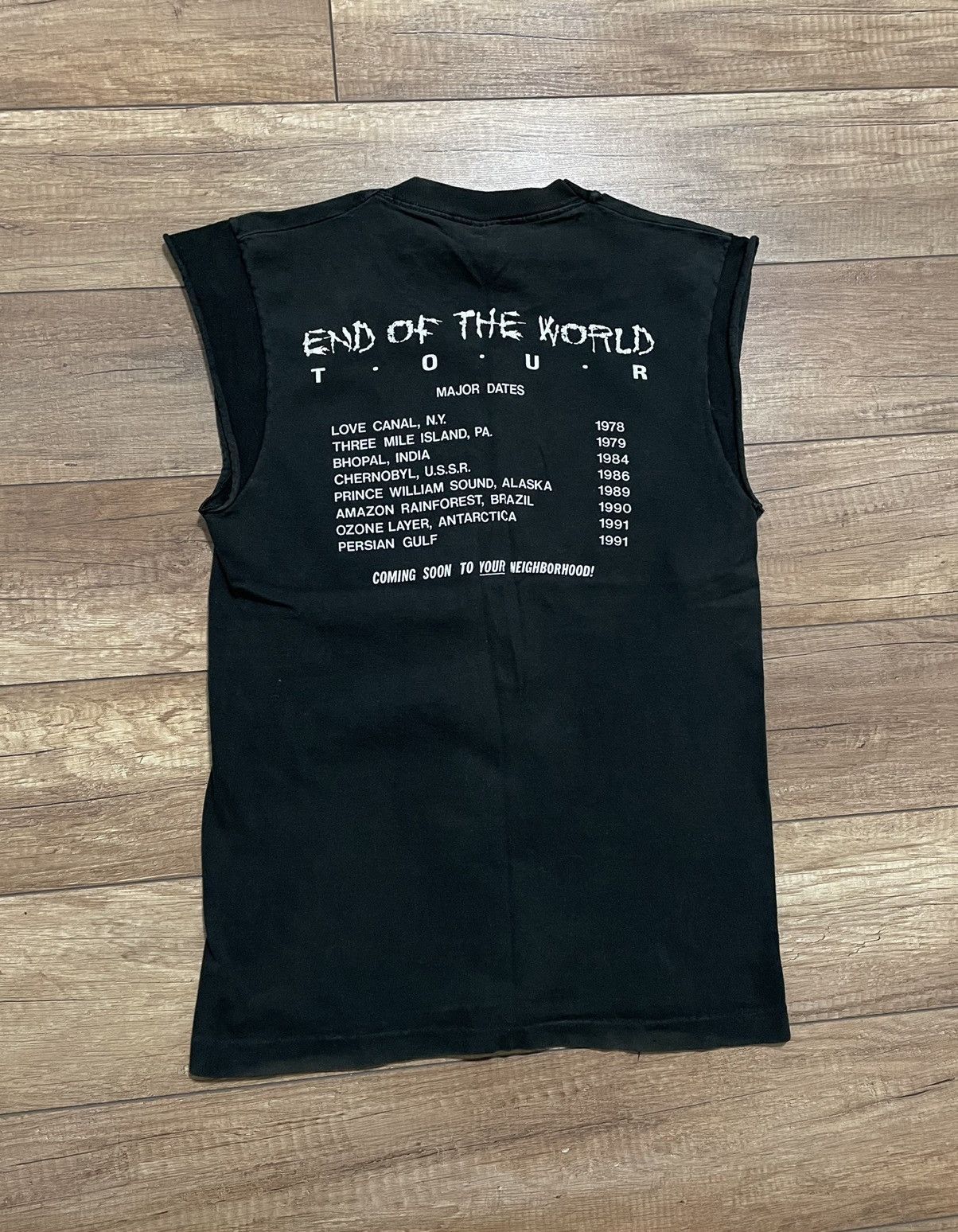 Band Tees Vintage FOTL Apocalypse Tour Graphic T Shirt Tank Skeleton Size US M / EU 48-50 / 2 - 4 Thumbnail