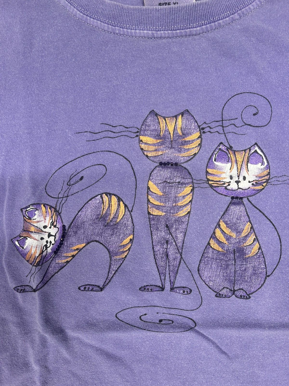 Vintage Crazy Vintage Essential Y2K Purple Cats Art Graphic T-Shirt Size US L / EU 52-54 / 3 - 2 Thumbnail