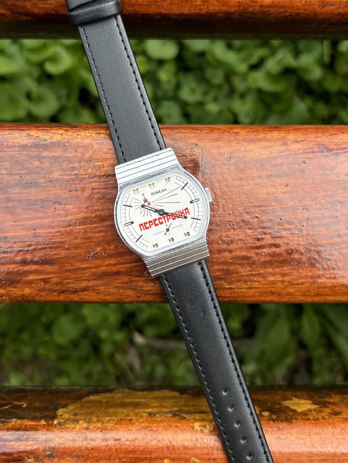 Vintage Vintage Watch Pobeda Soviet USSR Mechanical Authentic 1980s Size ONE SIZE - 17 Thumbnail