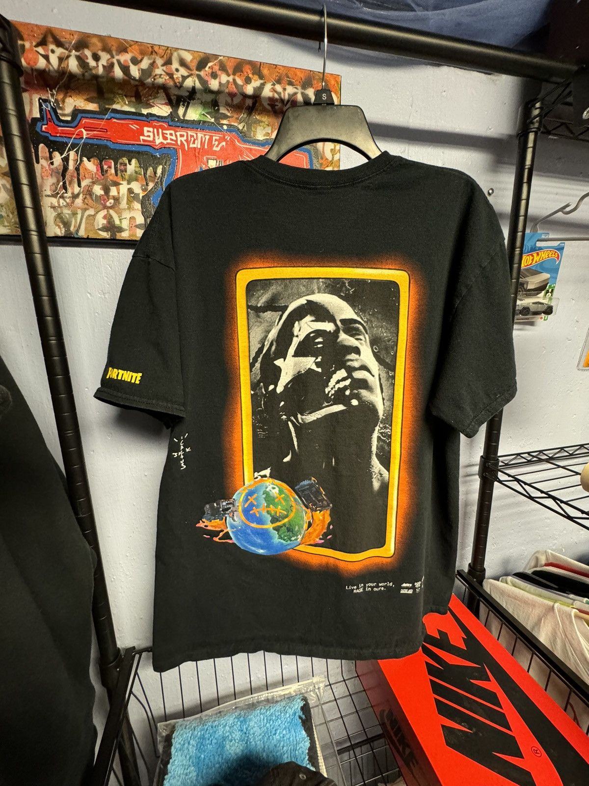 Travis scott authentic Astro Portrait T-Shirt medium