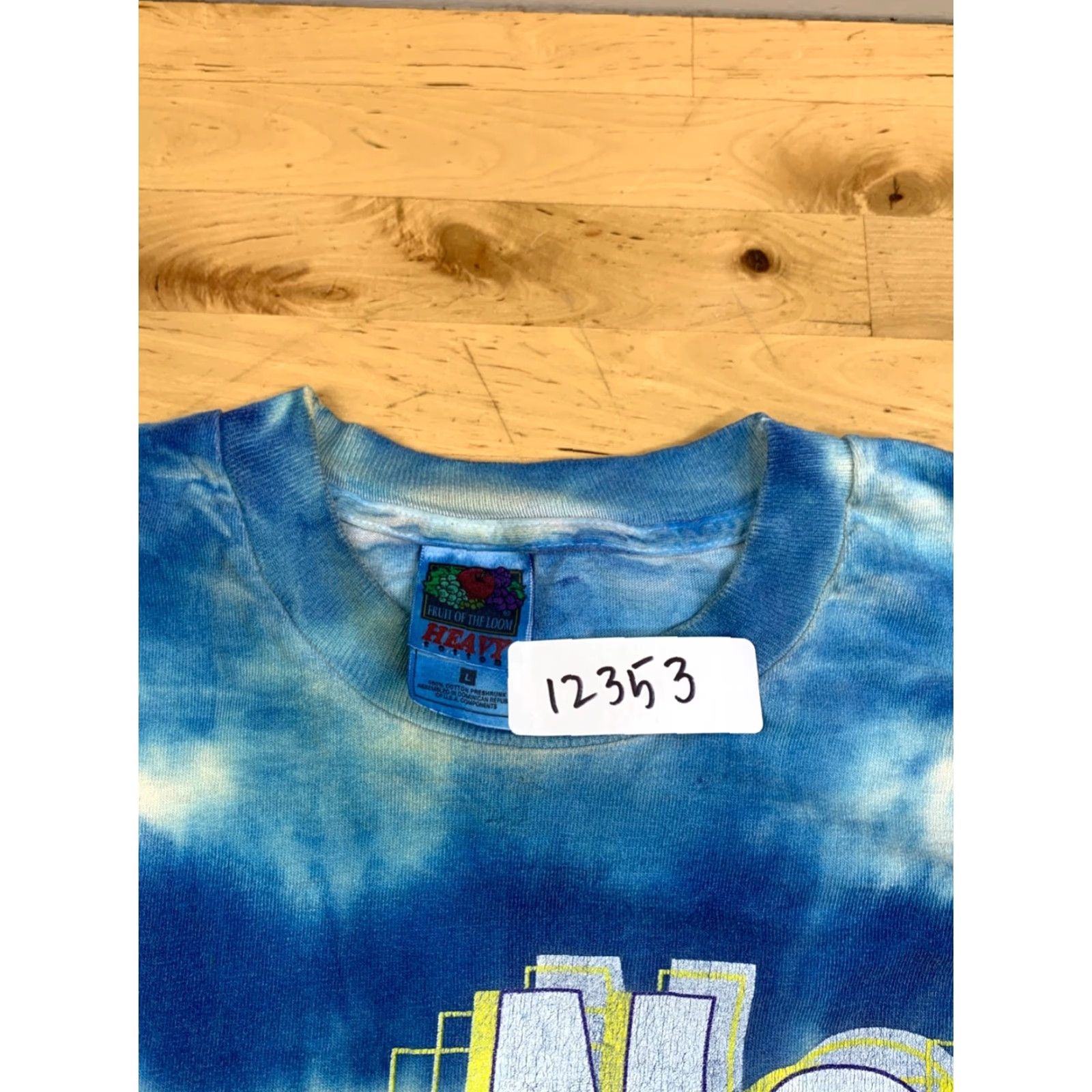 Fruit Of The Loom VINTAGE Tweety Bird Shirt Mens L Blue Tie Dye Not in this Lifetime Y2K 12353 Size US L / EU 52-54 / 3 - 2 Thumbnail