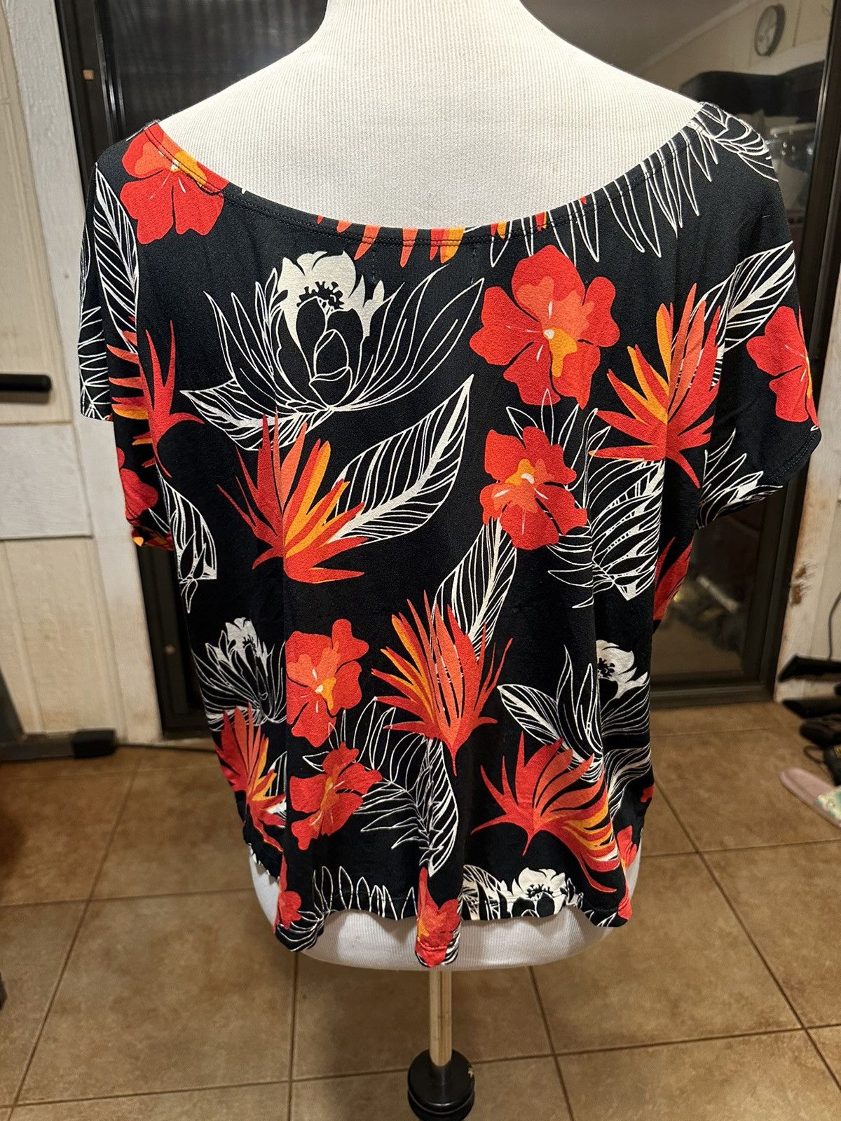 Other PreOwned Ava Sky Blouse Hawaiian Print Black/Red Women's S Size S / US 4 / IT 40 - 2 Thumbnail