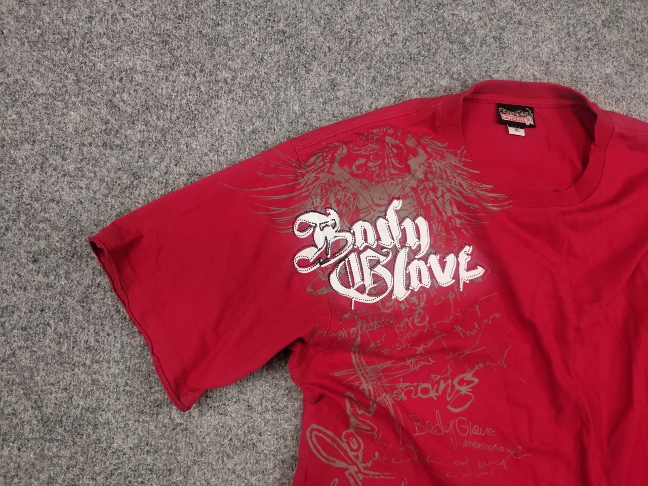 Body Glove Vintage Body Glove All over print T shirt Y2K Style USA Made Size US XL / EU 56 / 4 - 4 Thumbnail