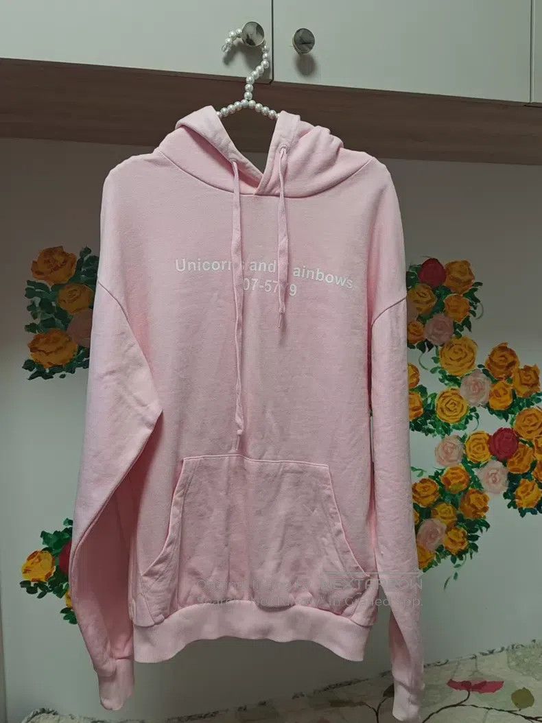 Vetements VETEMENTS Pink unicorn hooded sweatshirt Size US S / EU 44-46 / 1 - 1 Thumbnail